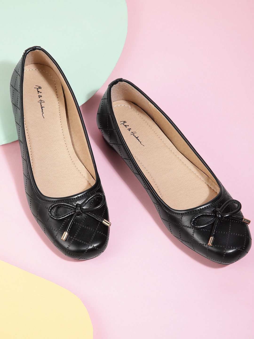 

Mast & Harbour Women Textured Ballerinas with Bows Flats, Black