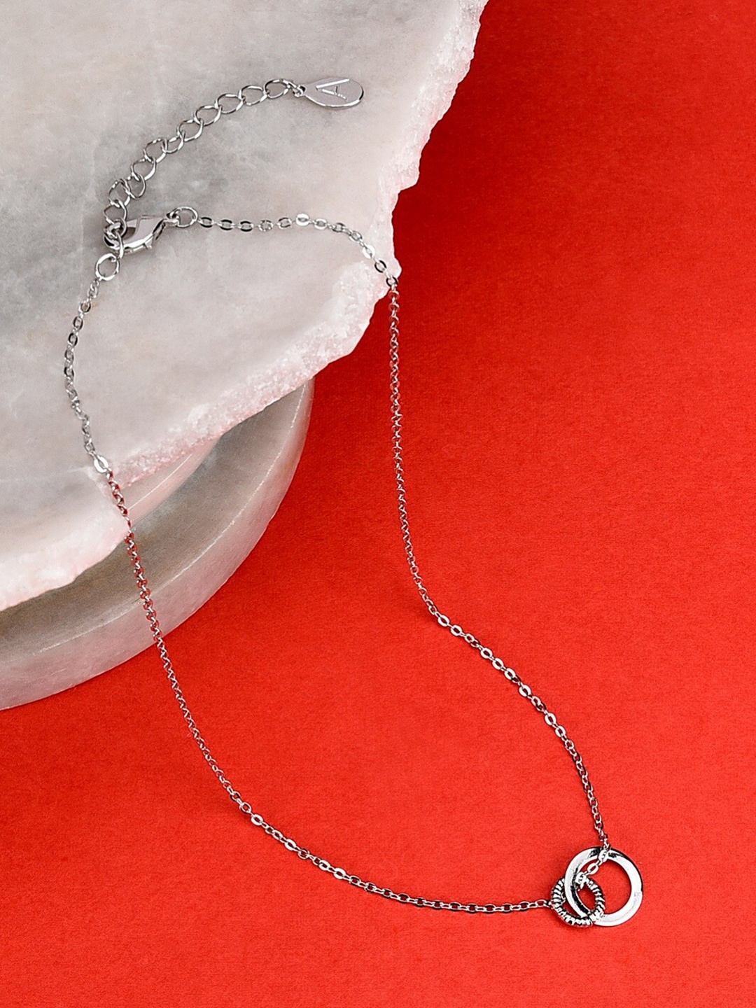 

Accessorize London Silver-Toned Textured Circle Link Pendant Necklace