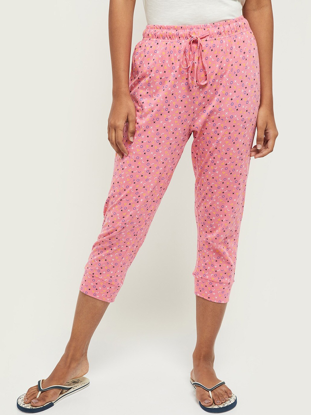 

max Women Pink Geometric Printed Cotton Lounge Pants