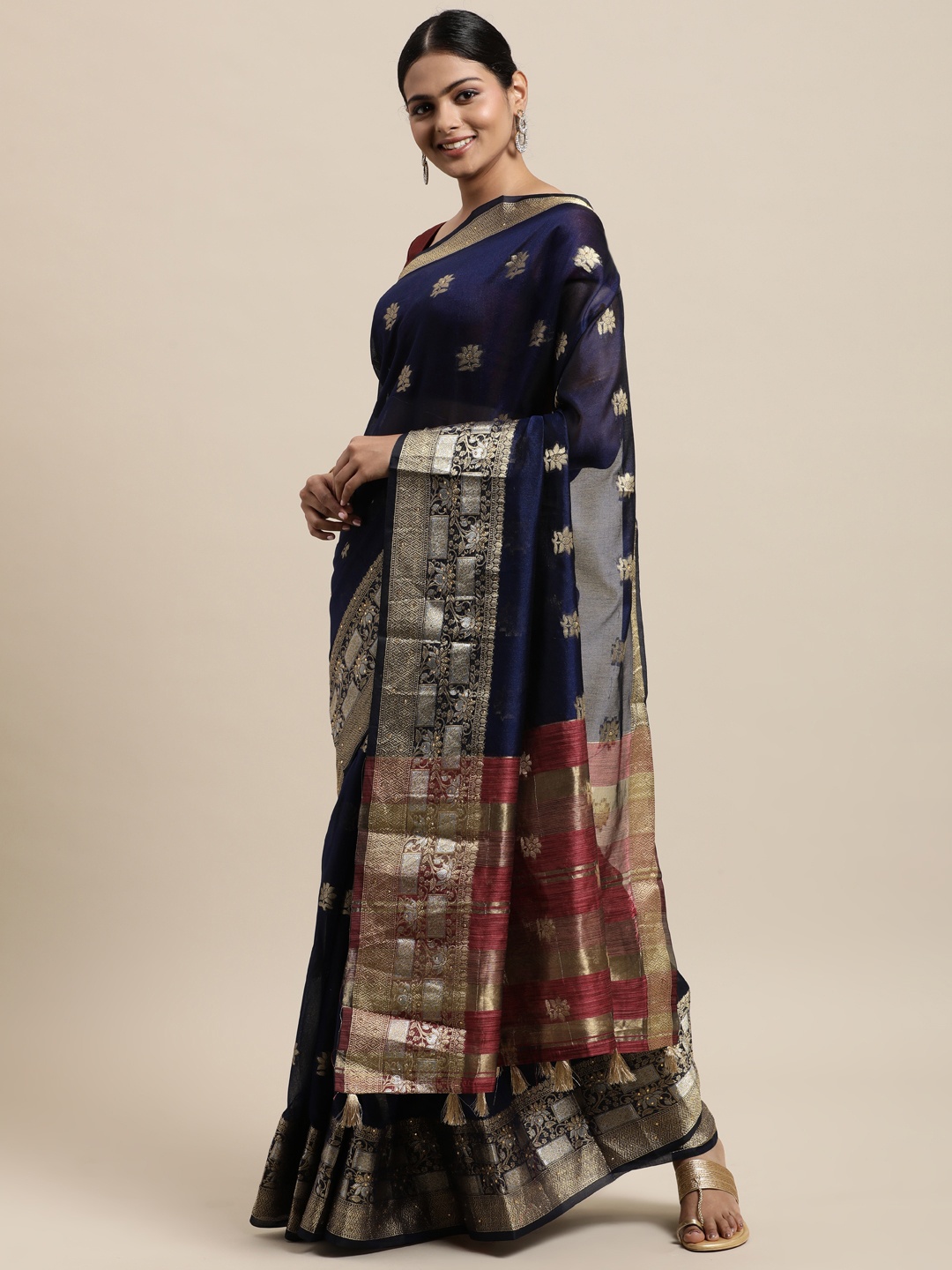 

Mitera Navy Blue & Maroon Floral Zari Silk Cotton Kanjeevaram Saree