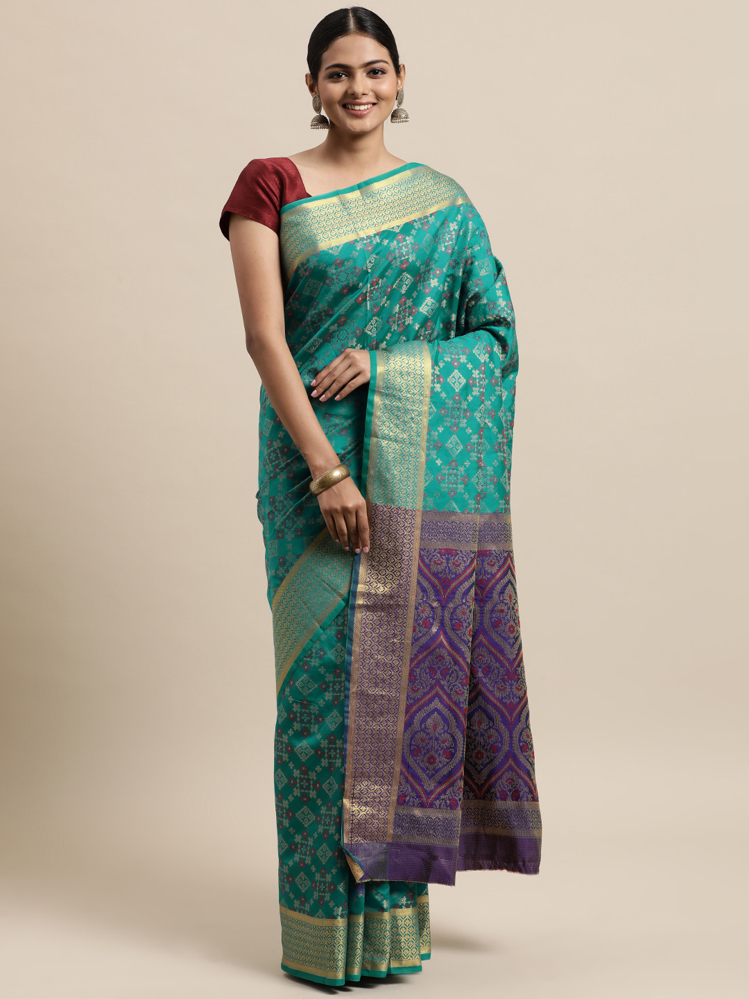 

Mitera Sea Green Woven Design Silk Cotton Kanjeevaram Saree