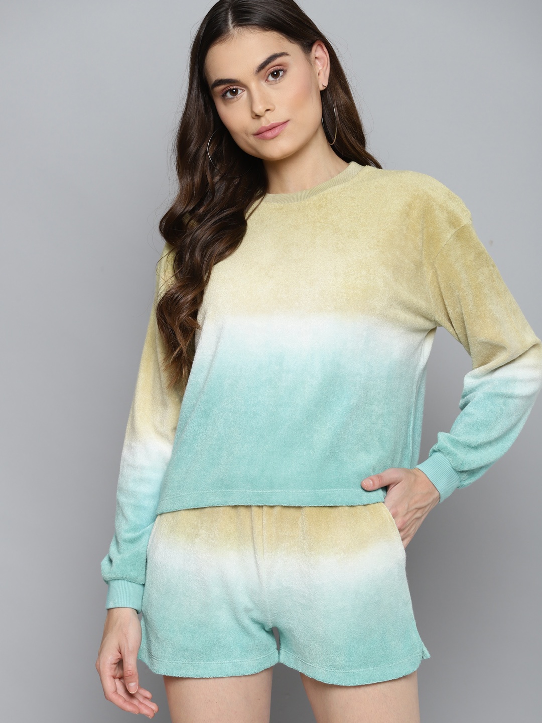 

VividArtsy Women Green & Yellow Printed T-shirt with Shorts