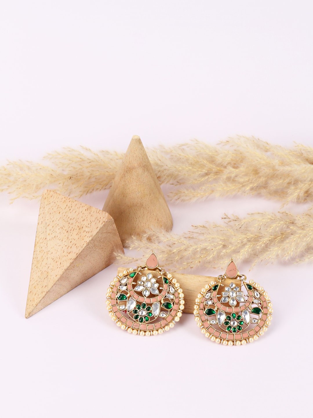 

SANGEETA BOOCHRA Silver-Toned & Gold-Plated Pearls Drop Earrings