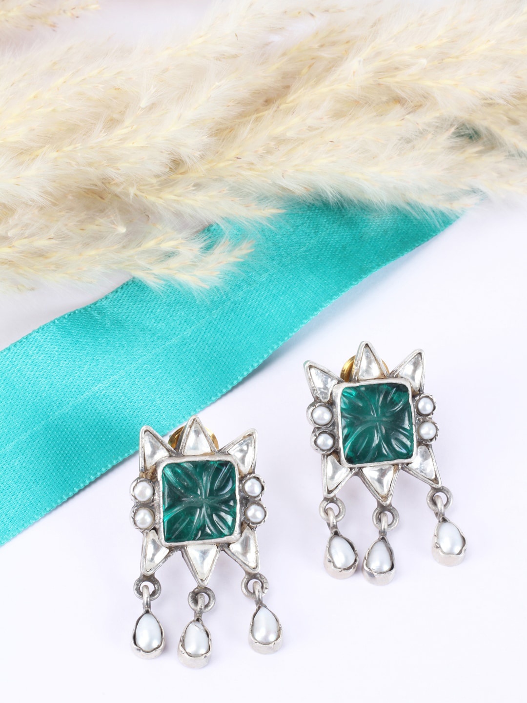 

SANGEETA BOOCHRA Silver-Toned & Green Contemporary Drop Earrings
