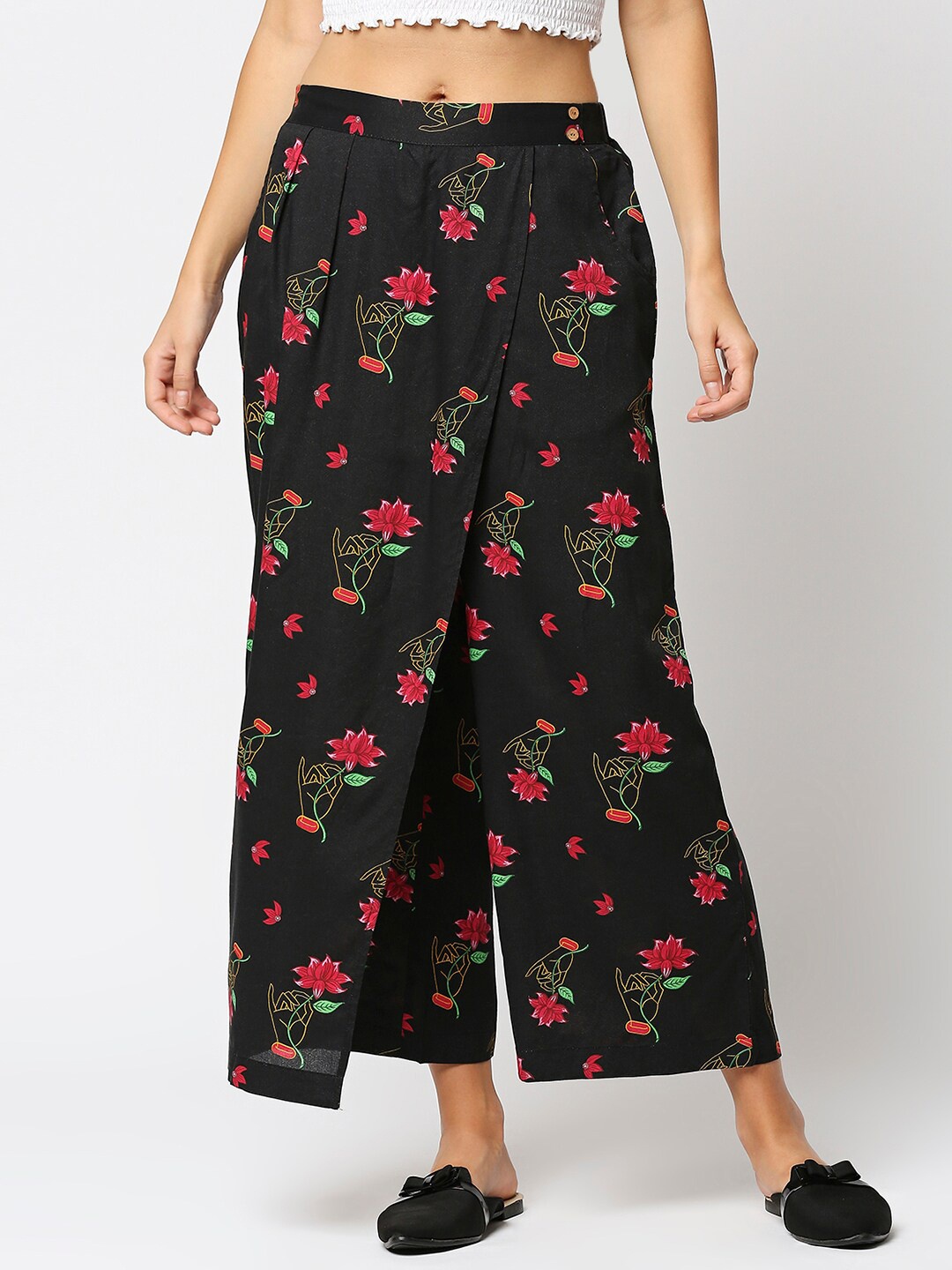

Bewakoof Women Black & Red Floral Printed Culottes Trousers
