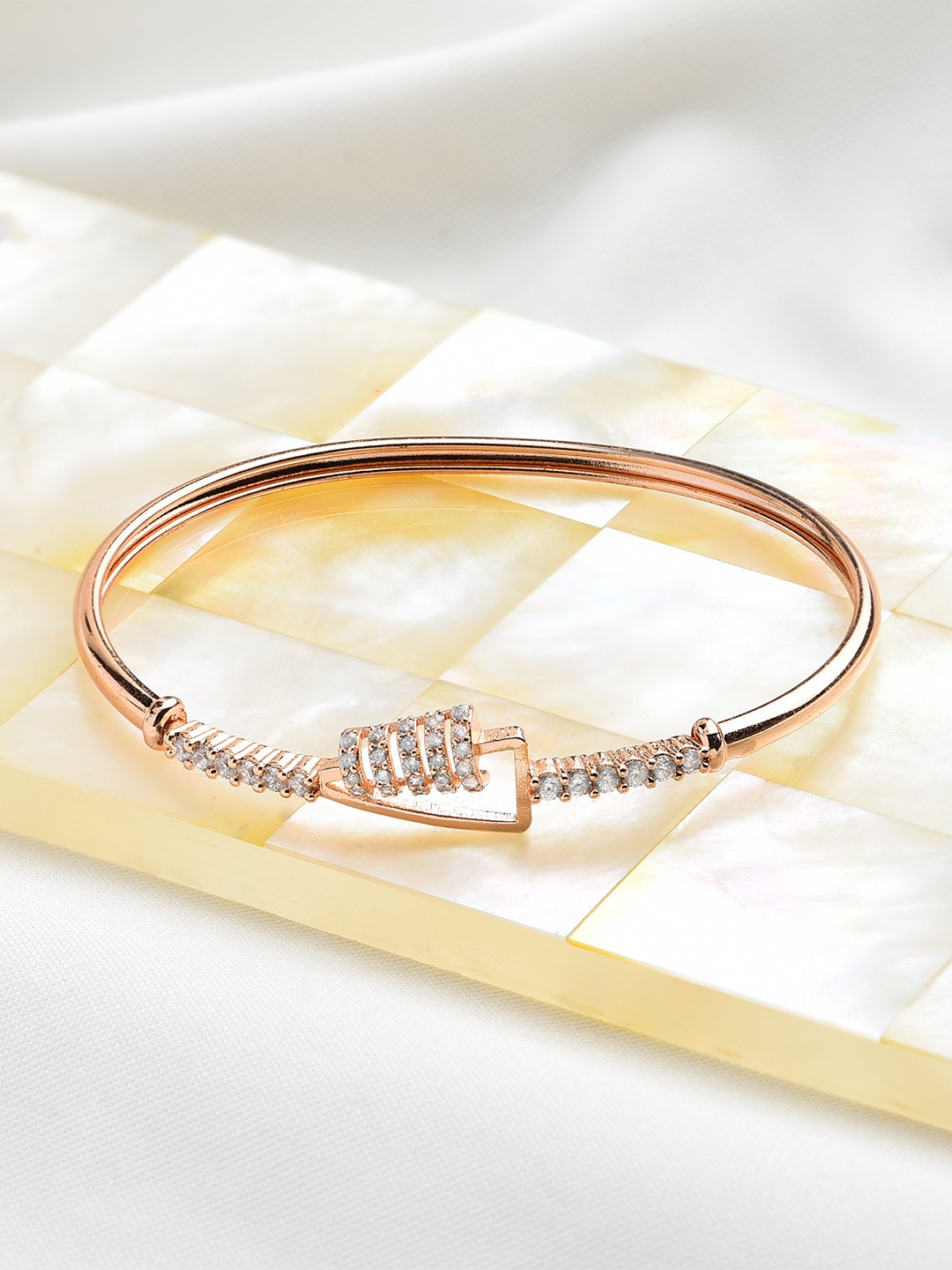 

AMI Women Rose Gold Brass Cubic Zirconia Rose Gold-Plated Kada Bracelet
