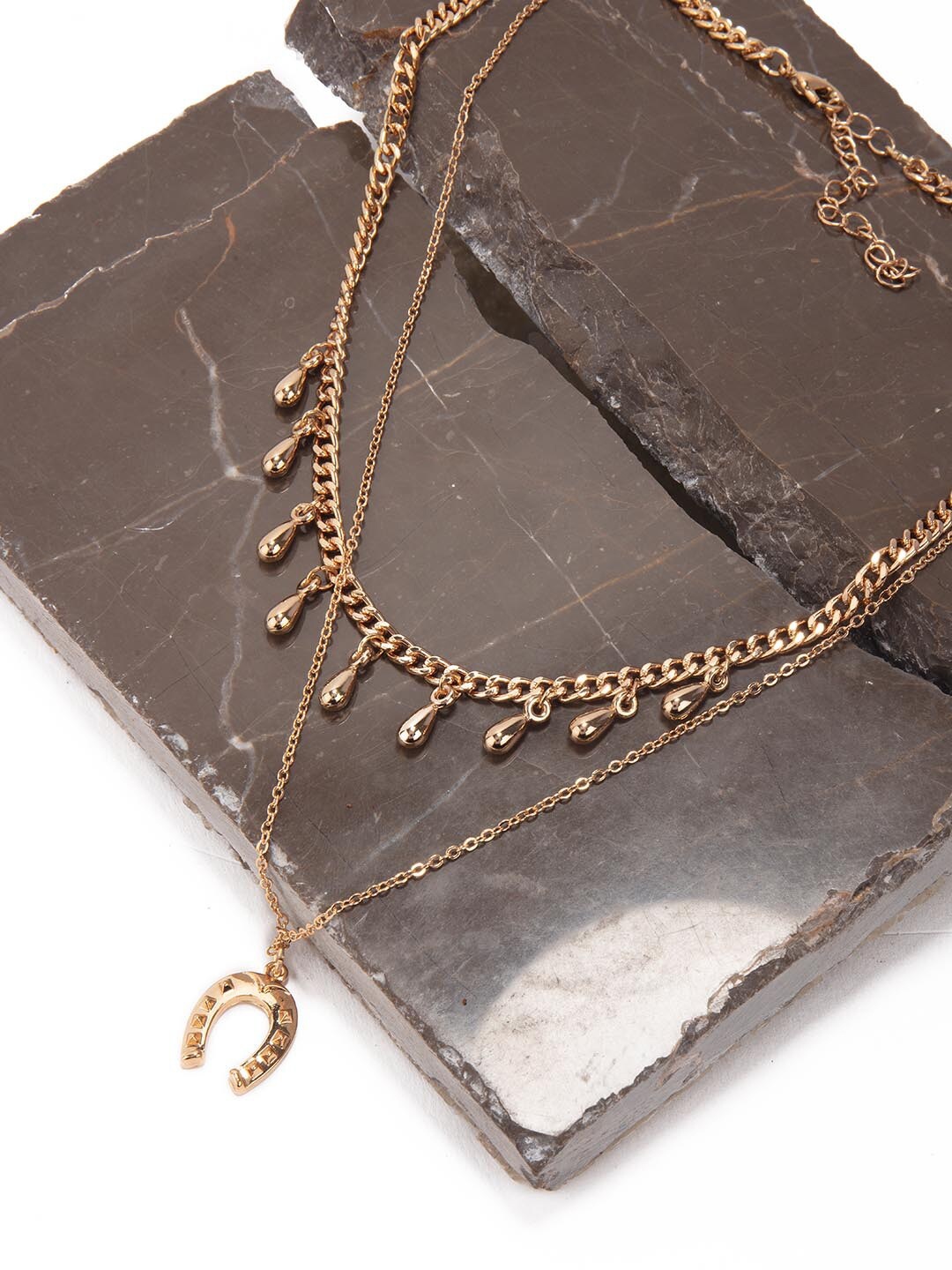 

Lilly & sparkle Gold-Toned Necklace
