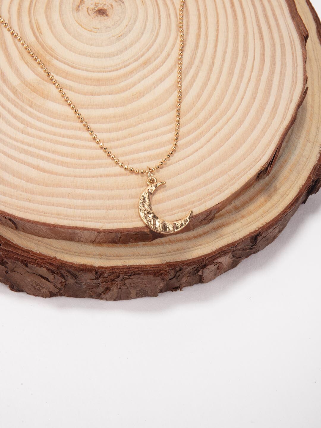 

Lilly & sparkle Gold-Plated Crescent Moon Pendant Necklace