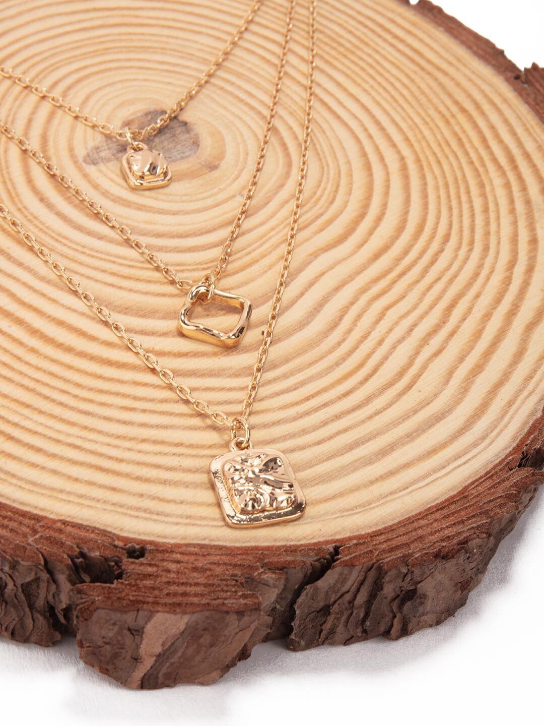 

Lilly & sparkle Gold-Plated Layered Necklace