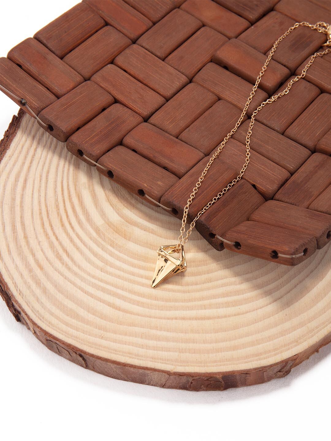 

Lilly & sparkle Gold-Plated & Black Necklace