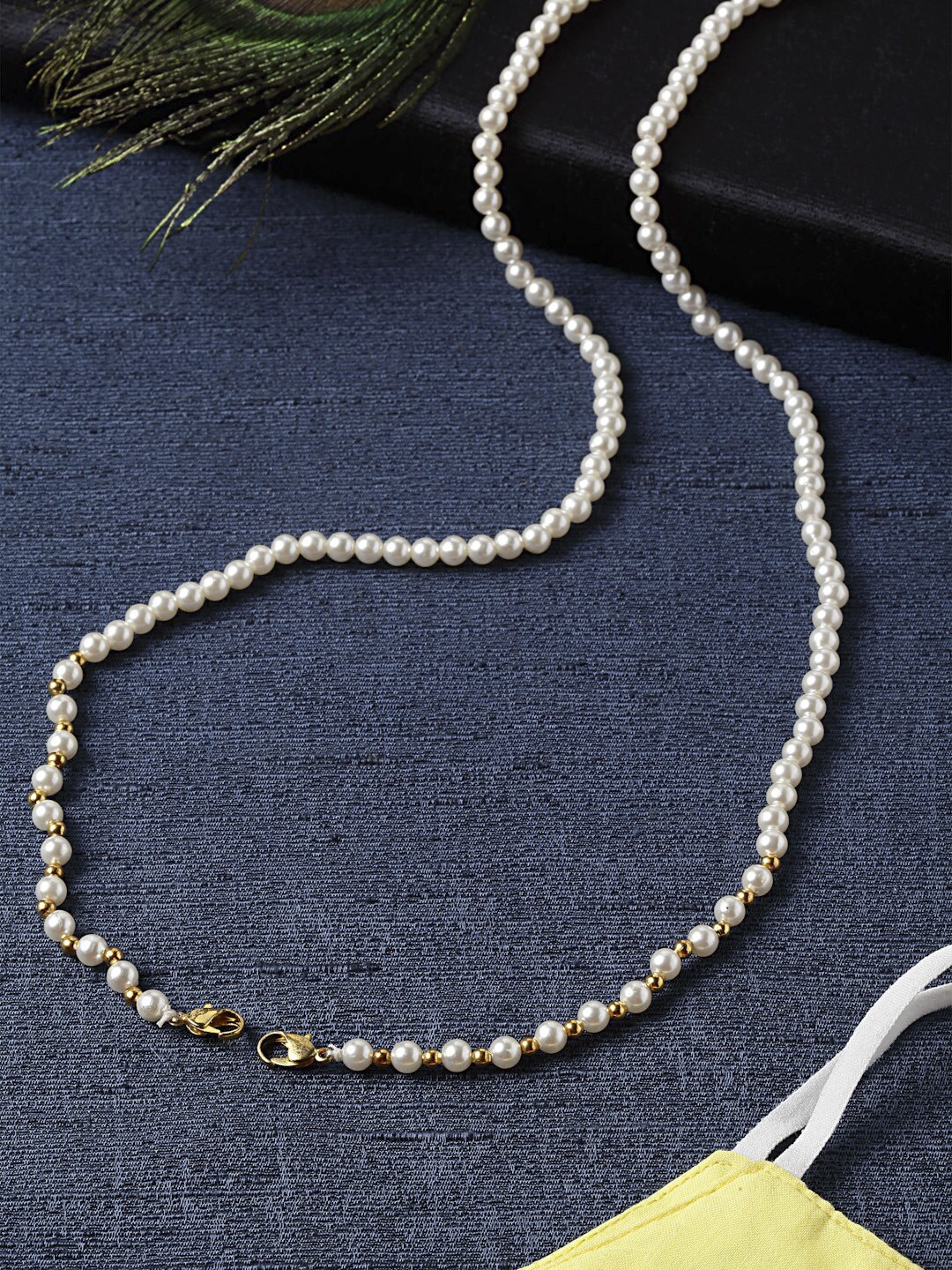 

DUGRISTYLE White Pearls Studded Mask Chains