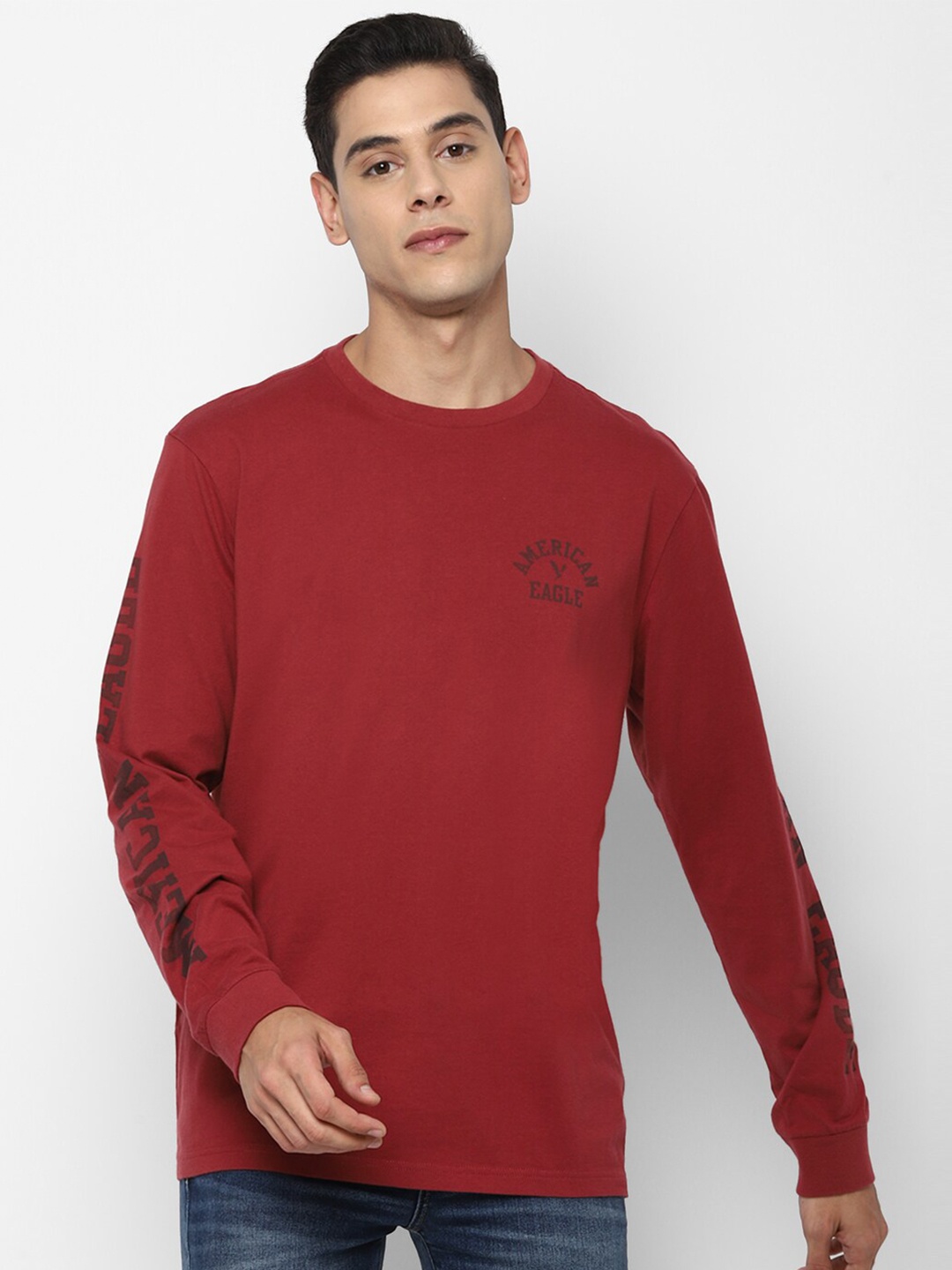 

AMERICAN EAGLE OUTFITTERS Men Red Solid Round Neck T-shirt