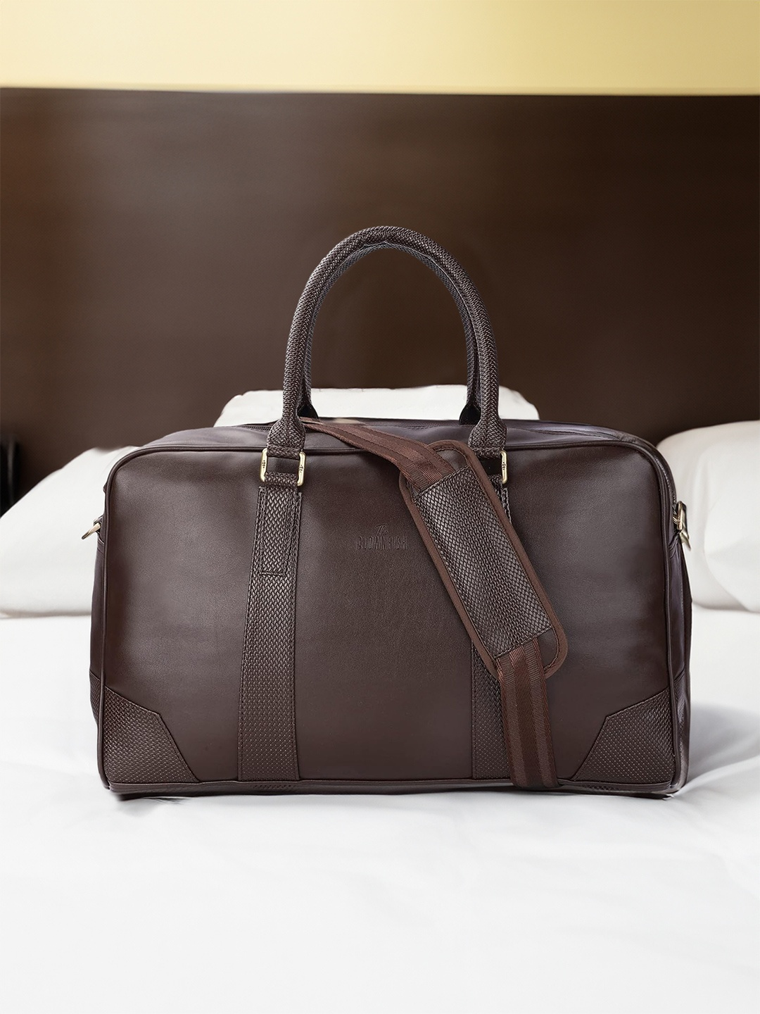 

THE CLOWNFISH Brown Faux Leather 15.6 inch Laptop Travel Duffle Bag 28L