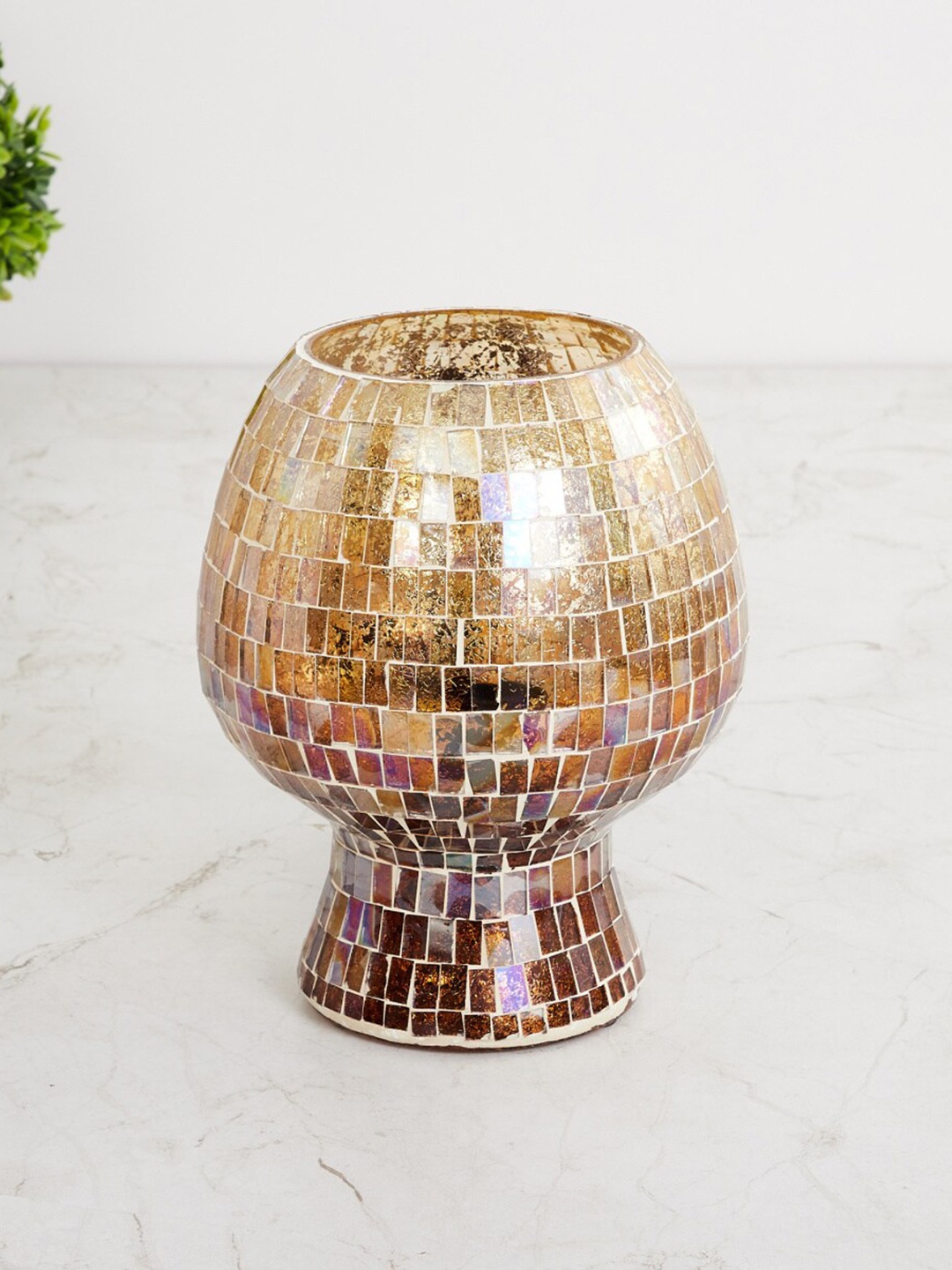 

Home Centre Gold-Toned Textured Glass Classic Country Table Lamp