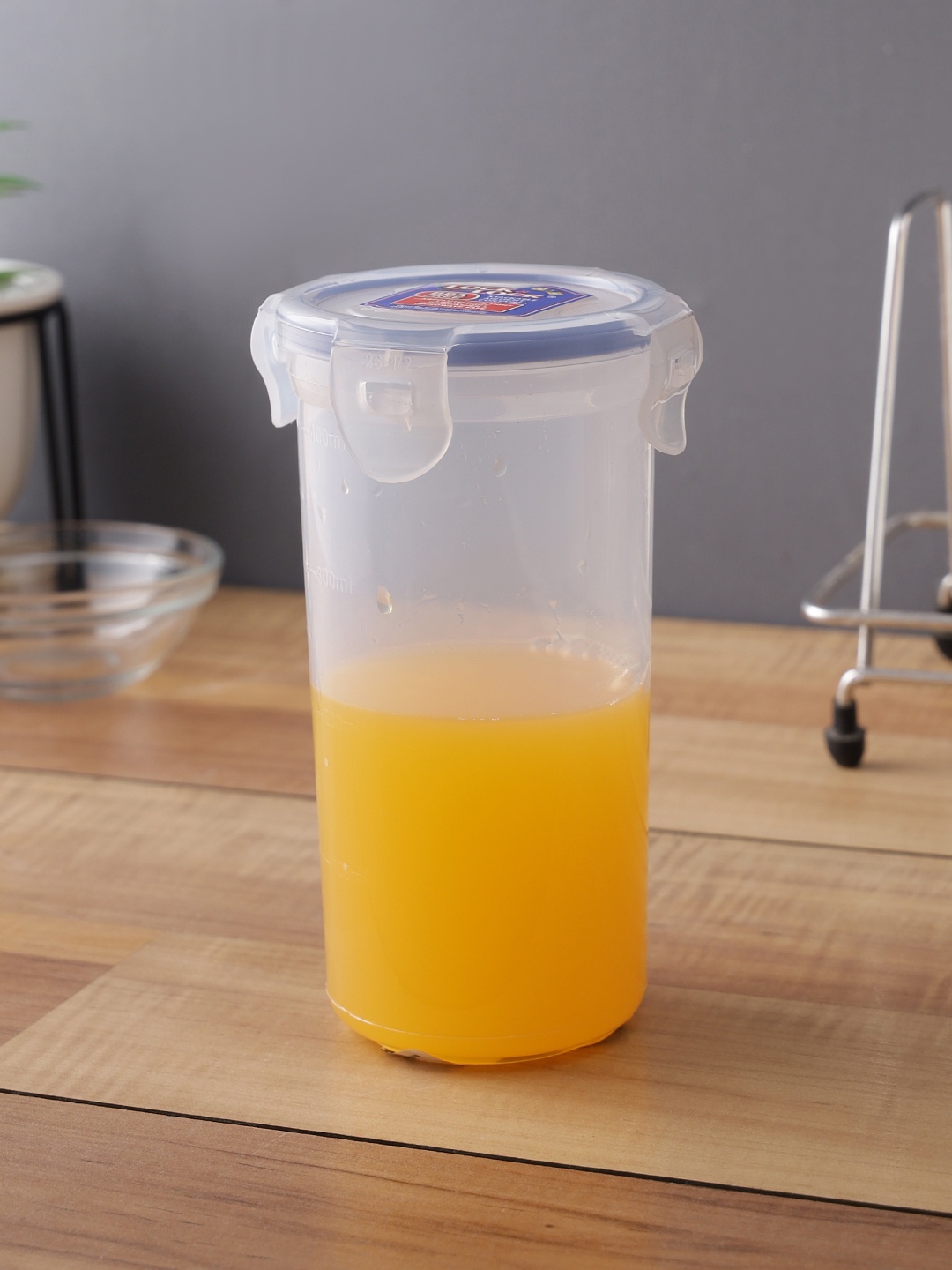 

Lock & Lock Transparent Airtight Tall Round Liquid Container With Leakproof Lid 430ml