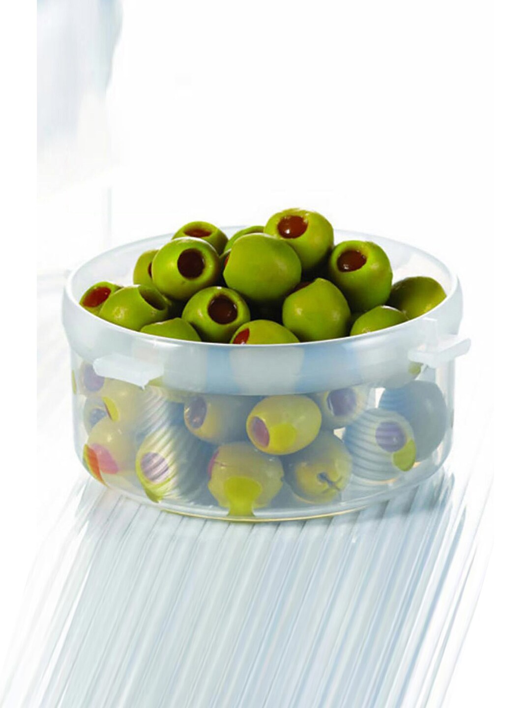

Lock & Lock Transparent Round Plastic Airtight Storage Container With Leakproof Lid 600 ml
