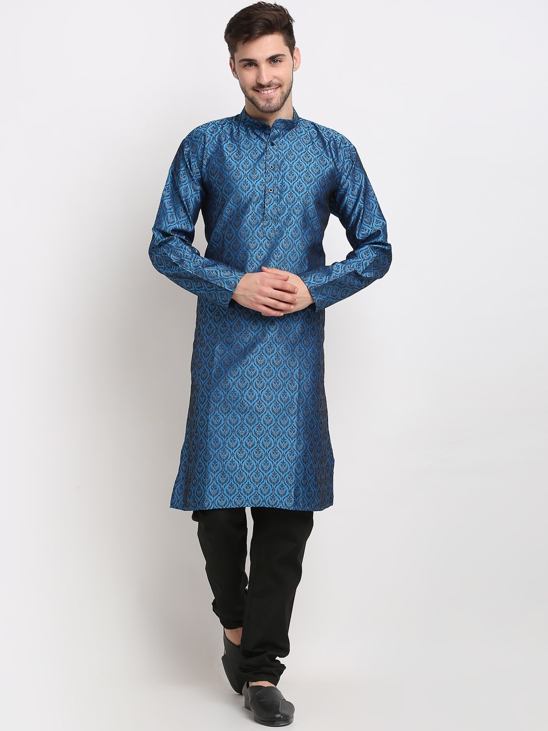 

Jompers Men Blue Ethnic Motifs Regular Kurta with Churidar