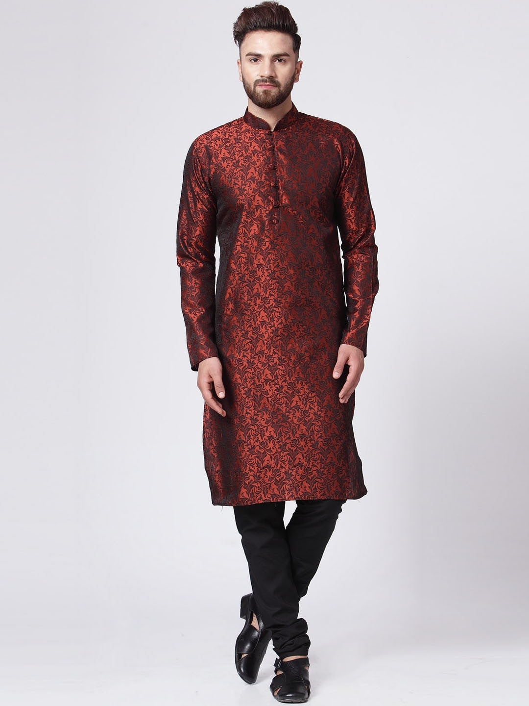 

Jompers Men Maroon Ethnic Motifs Regular Kurta with Churidar