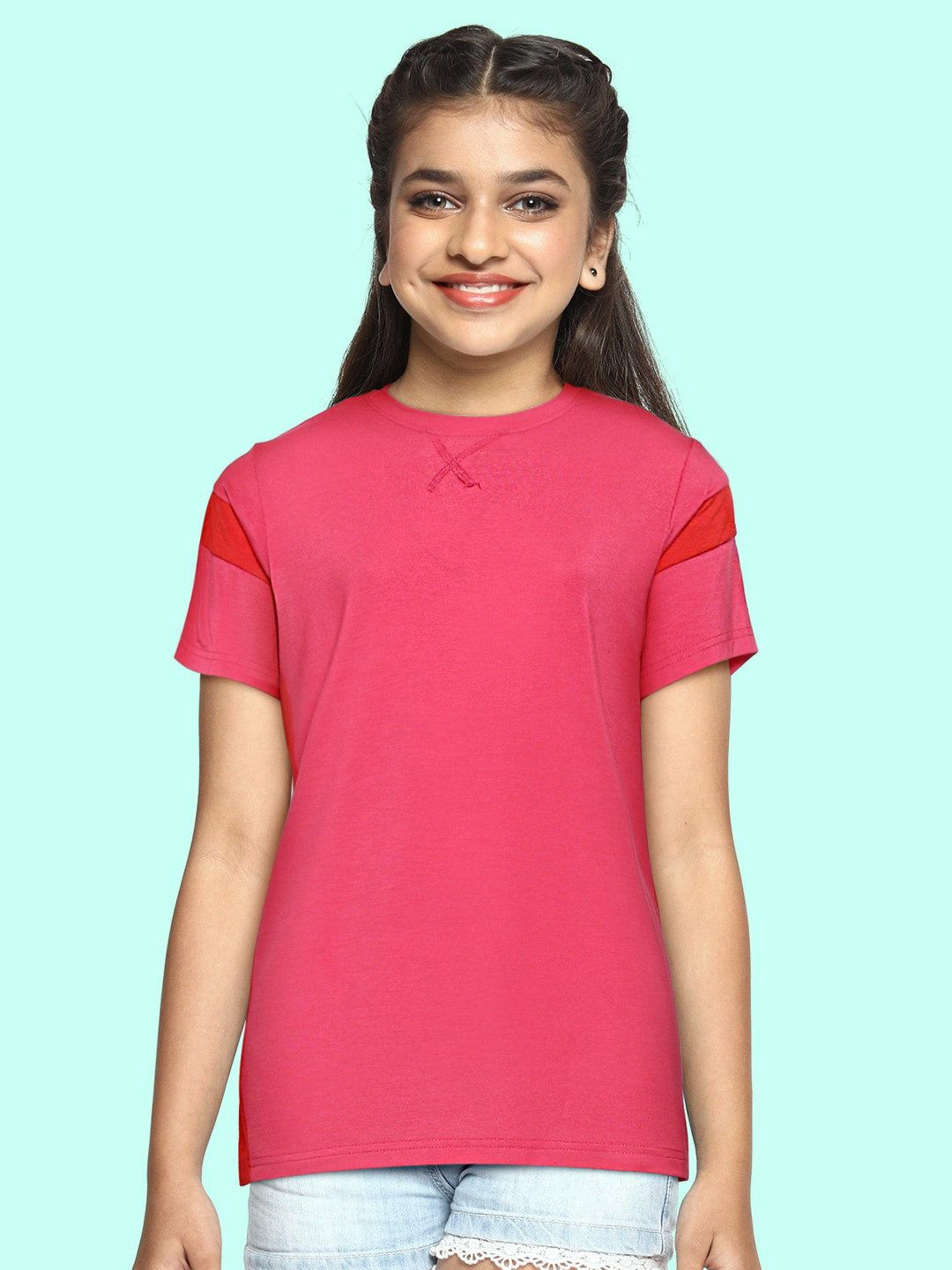 

HRX By Hrithik Roshan U-17 Lifestyle Girls Hothouse Pink Bio-Wash colourblock Tshirt
