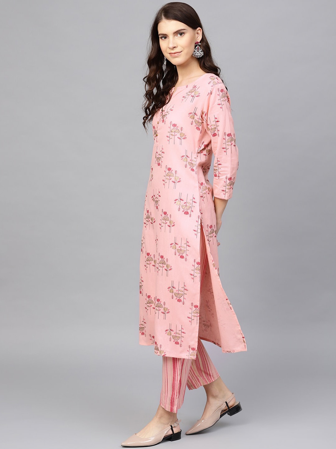 

Yufta Women Pink Floral Printed Regular Kurta with Trousers
