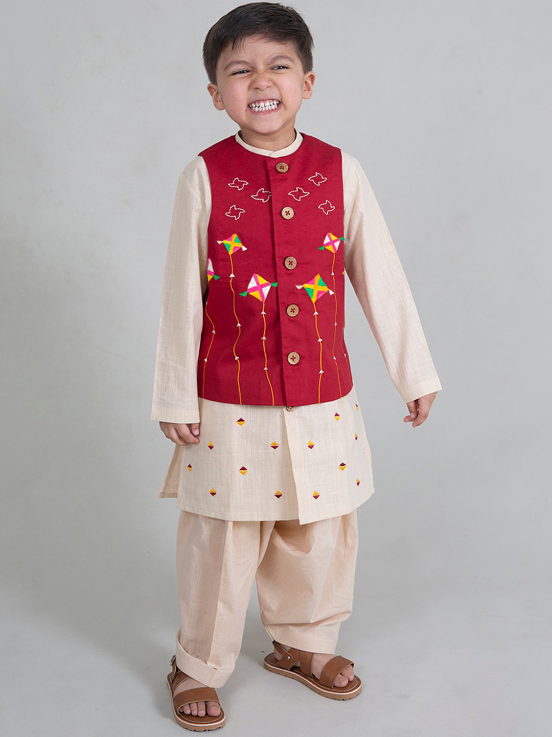 

Tiber Taber Boys Maroon & Cream-ColouredEmbroidered Layered Pure Cotton Kurta with Salwar
