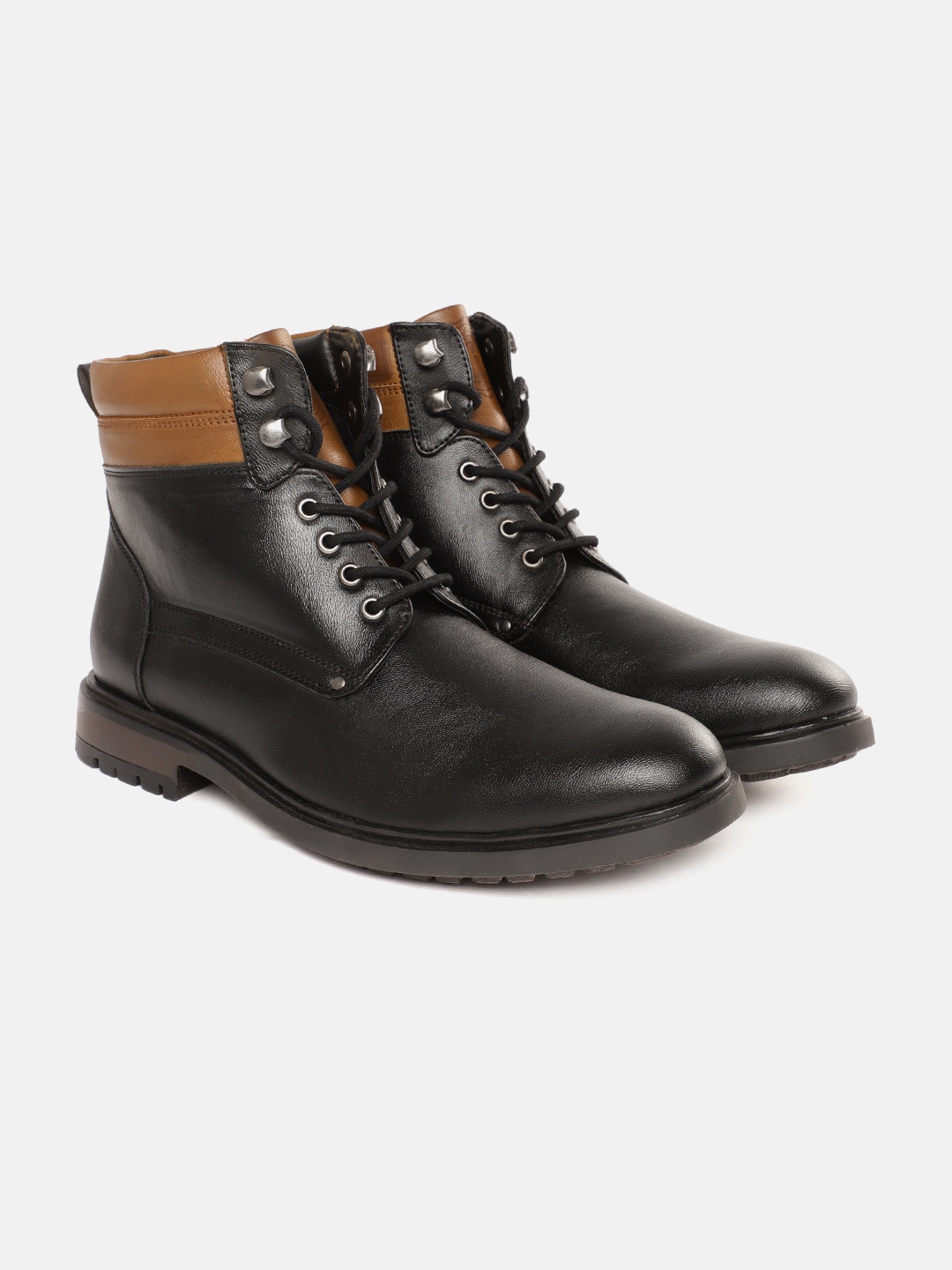 

Roadster Men Black Solid Mid-Top Flat Boots
