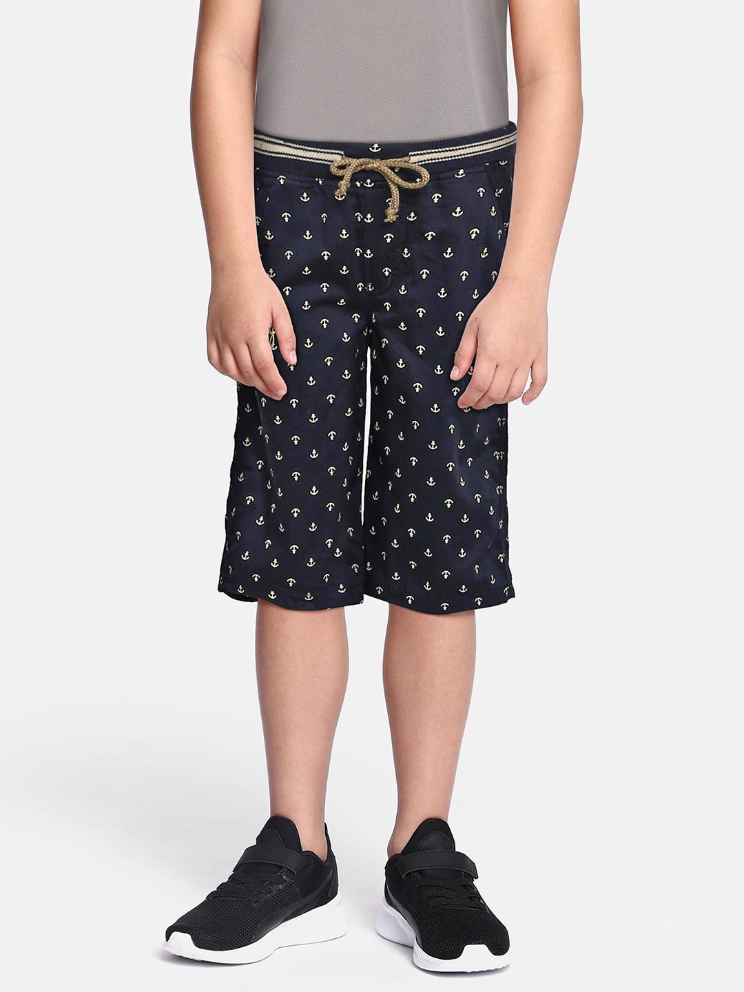 

ADBUCKS Boys Blue Printed Relaxed Easy Wash 3/4th Chambray Trousers