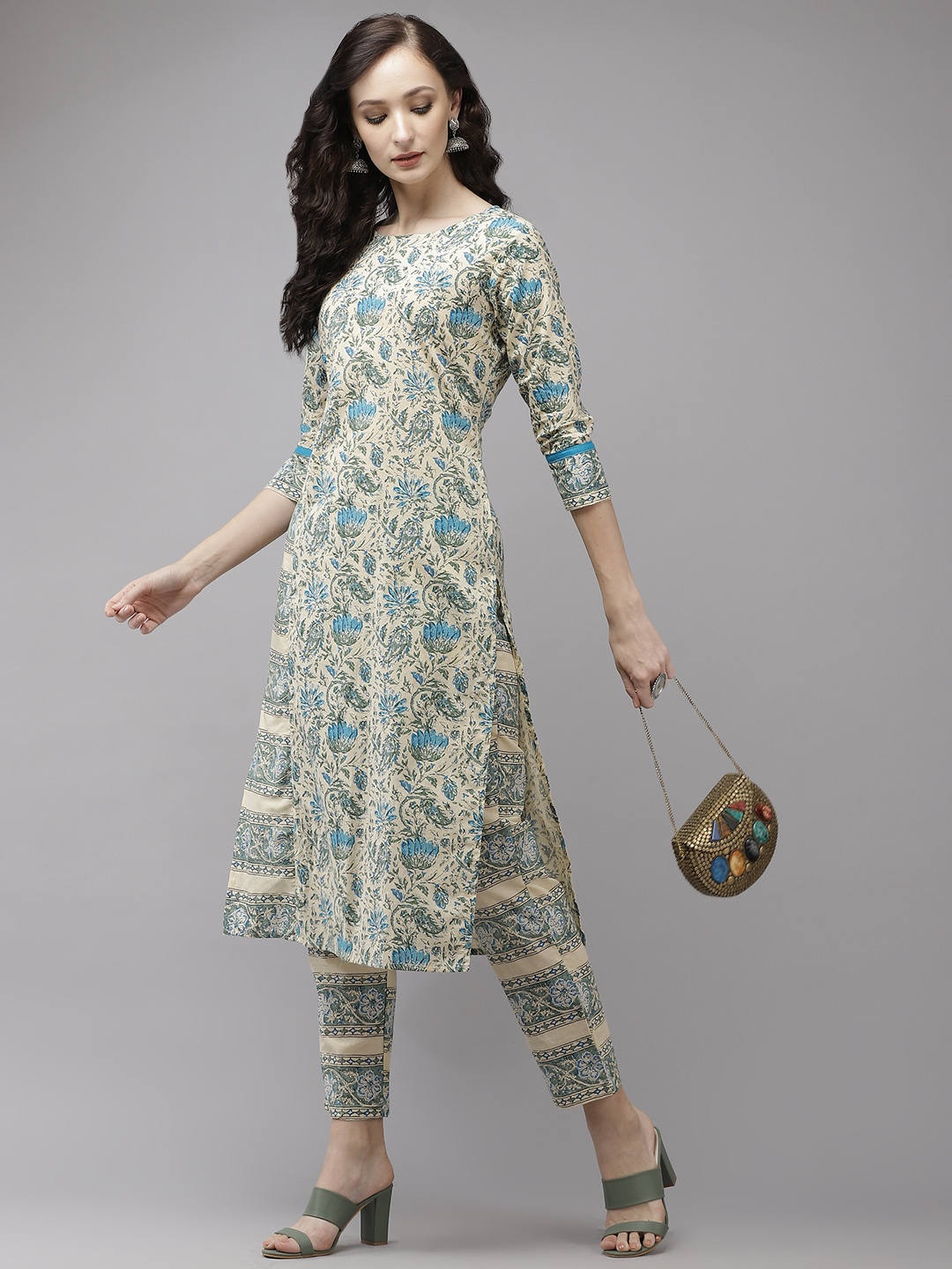 

Yufta Women Beige Floral Printed Regular Pure Cotton Kurta with Palazzos