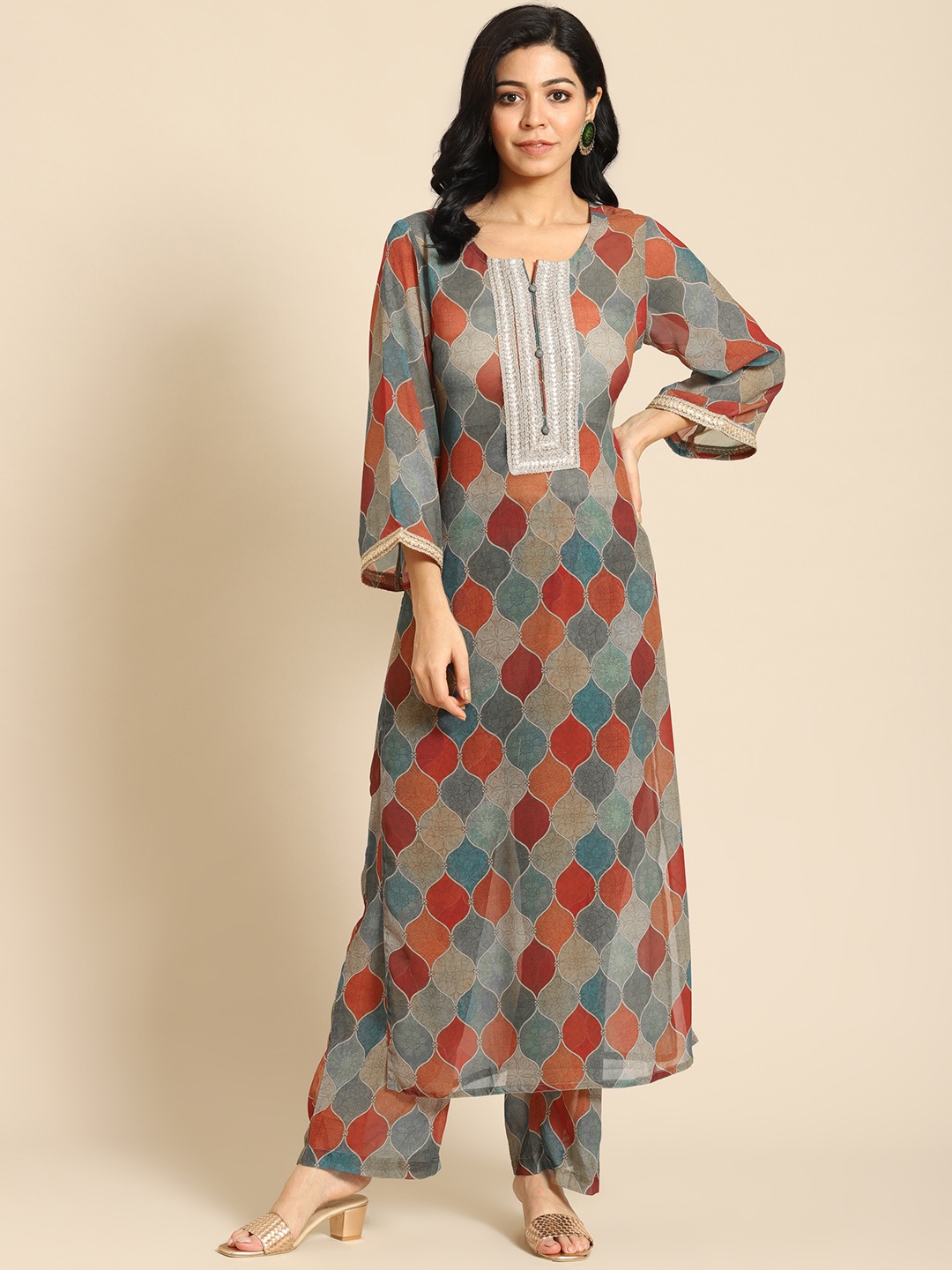 

Prakrti Women Green Printed Regular Kurta with Palazzos
