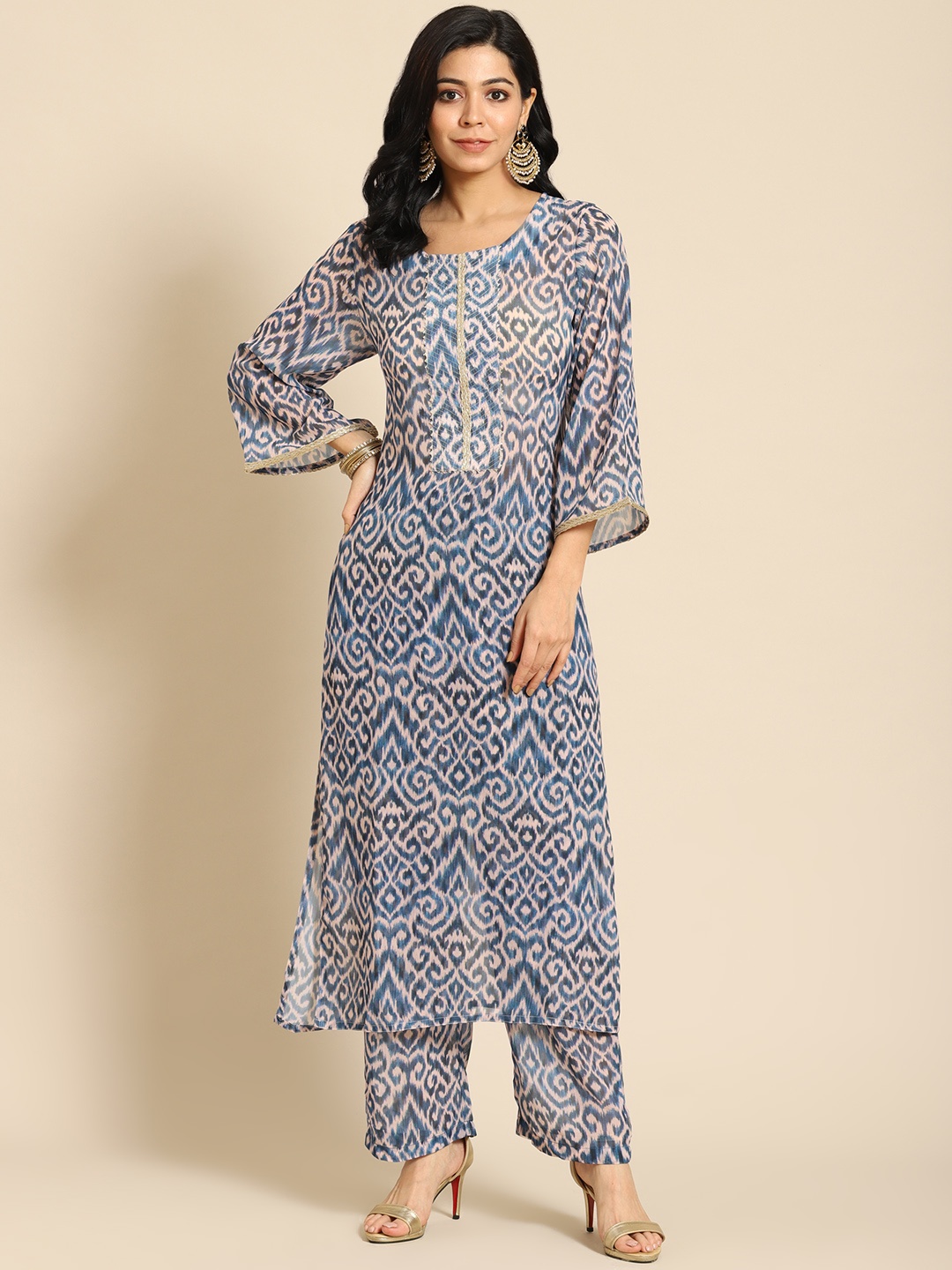 

Prakrti Women Blue Printed Regular Kurta with Palazzos