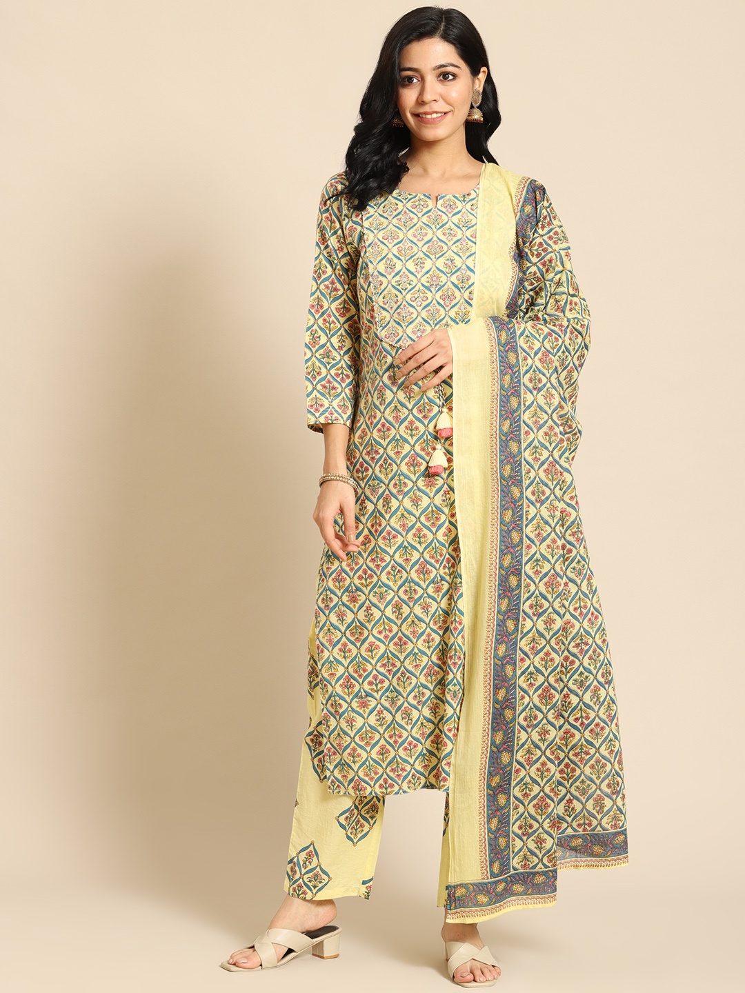 

Prakrti Women Yellow Floral Printed Regular Pure Cotton Kurta with Palazzos & With Dupatta