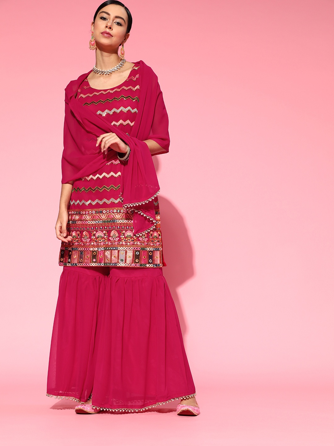 

Chhabra 555 Chevron Poly Georgette Kurta Set, Magenta