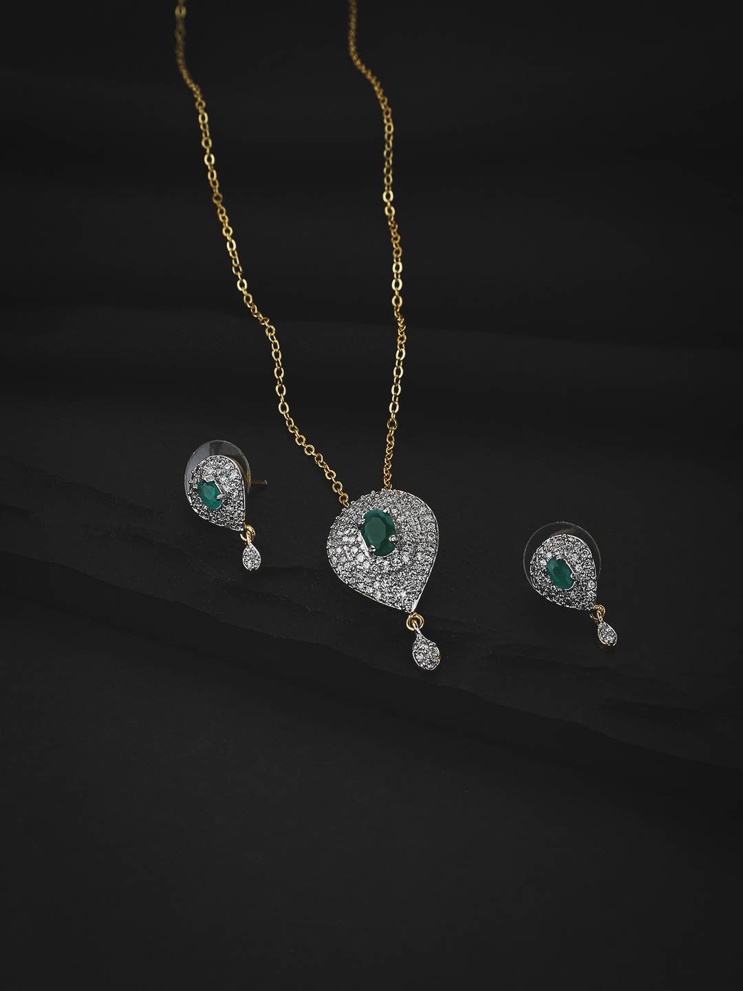 

KOLHA-BY CARLTON Gold-Plated Green Stone Studded Drop Necklace and Earrings Set
