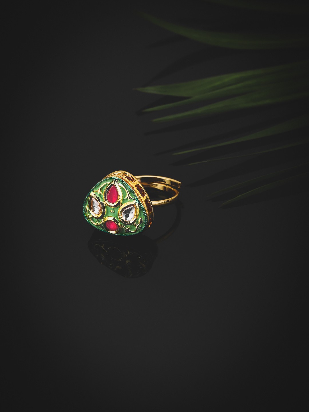 

KOLHA-BY CARLTON Gold-Plated & Green Kundan-Studded Enamelled Finger Ring