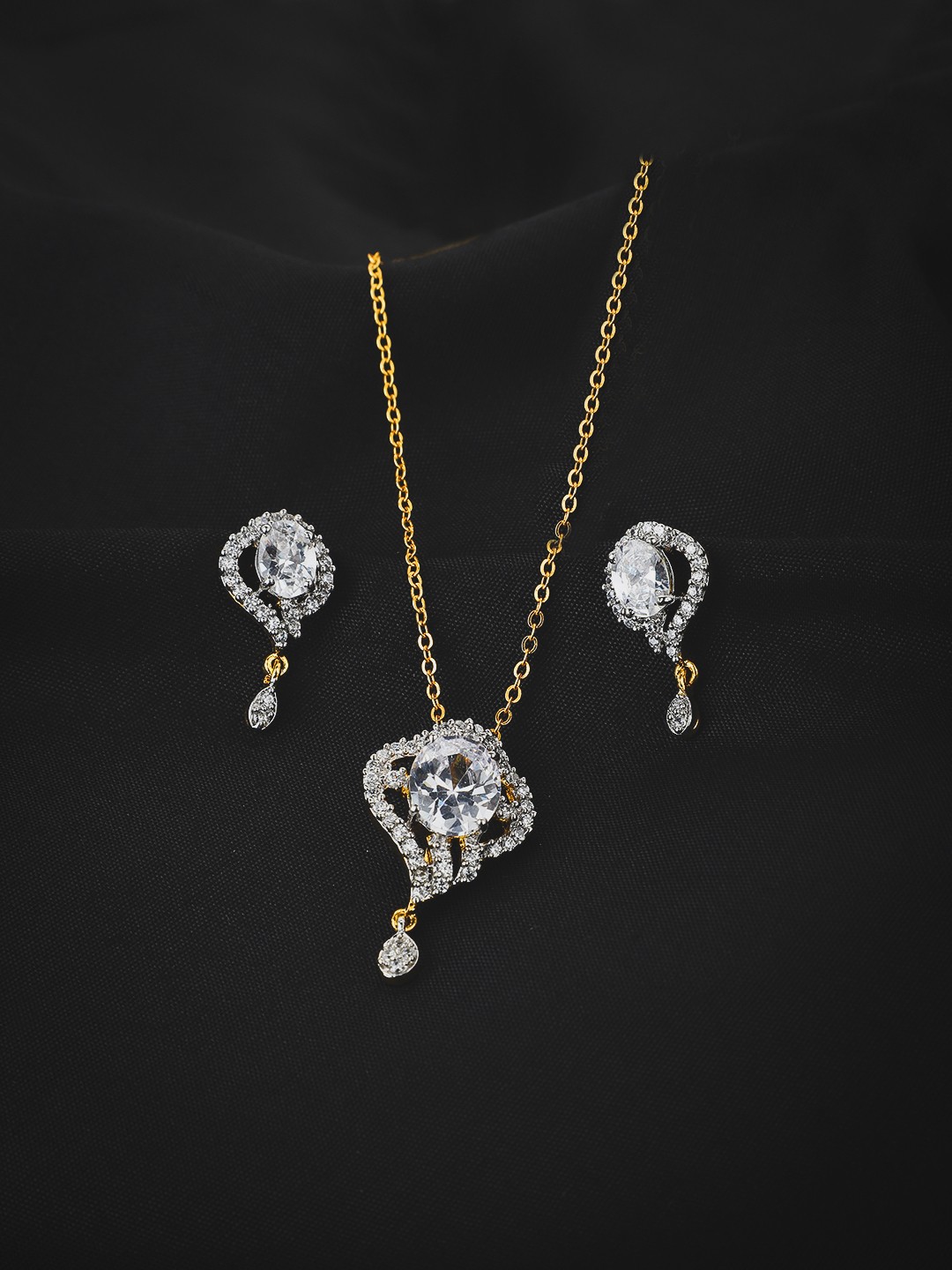 

KOLHA-BY CARLTON Gold-Plated Stone Studded Drop Necklace and Earrings Set