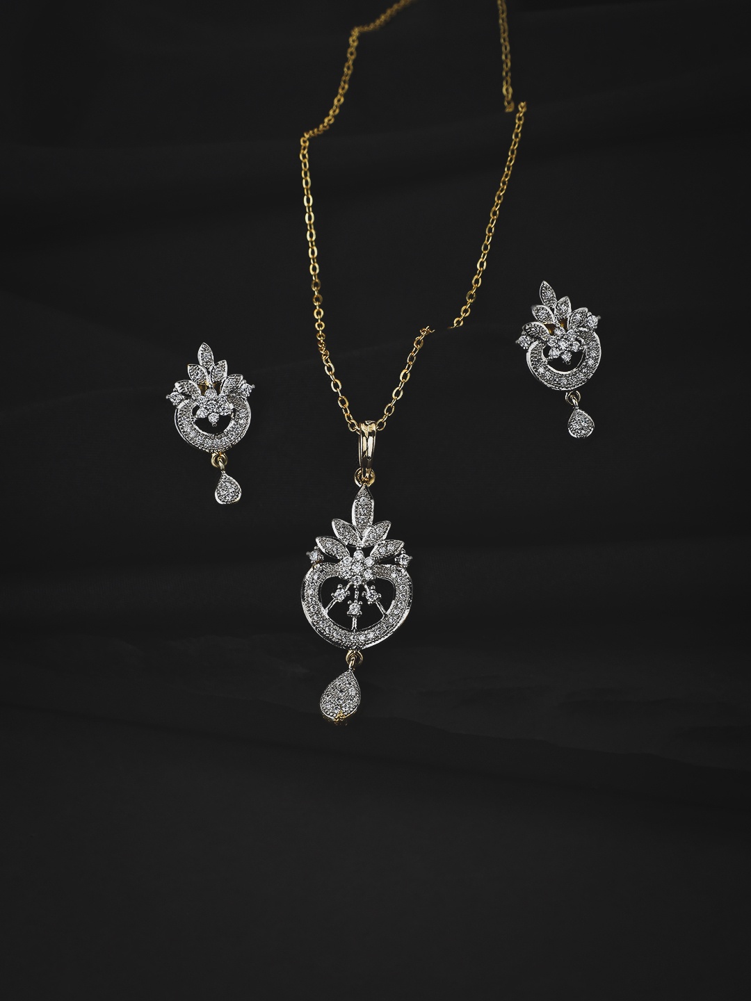

KOLHA-BY CARLTON Gold-Plated Stone Studded Drop Necklace and Earrings Set