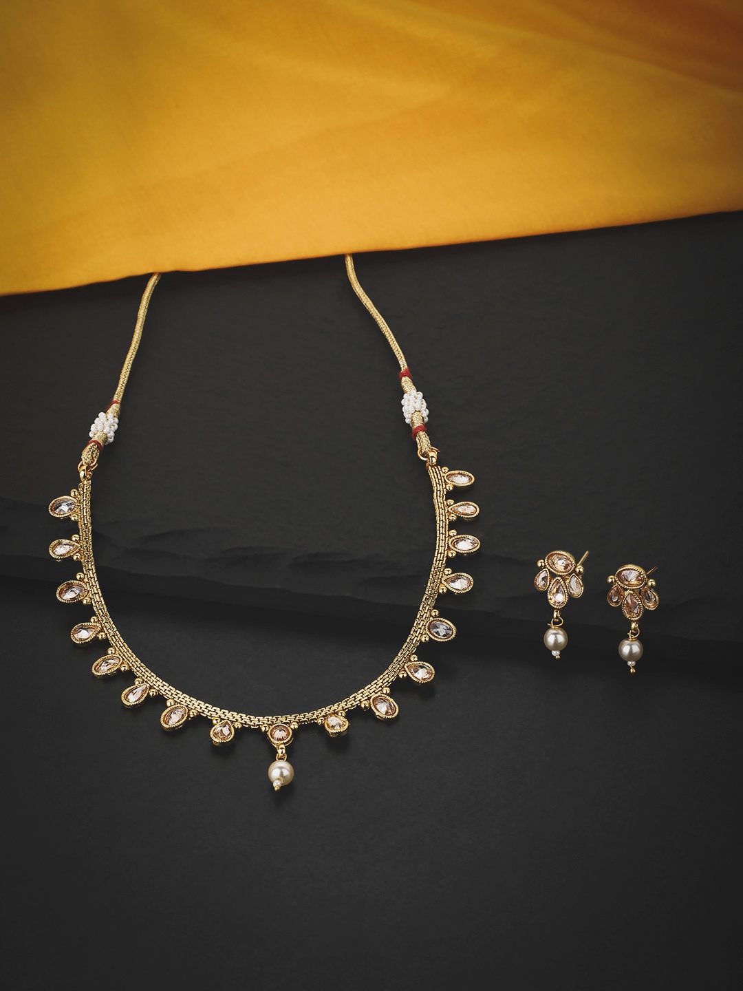 

KOLHA-BY CARLTON Gold-Plated Kundan Studded & Pearl Embellished Necklace and Earrings Set