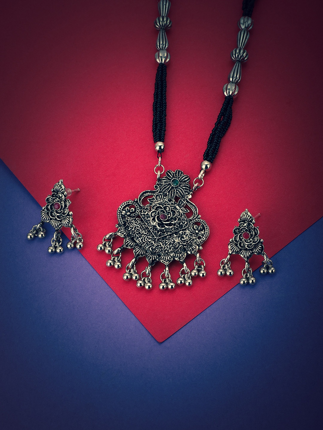 

KOLHA-BY CARLTON Woman Silver Oxidised-Plated Temple Mangalsutra Set, Black