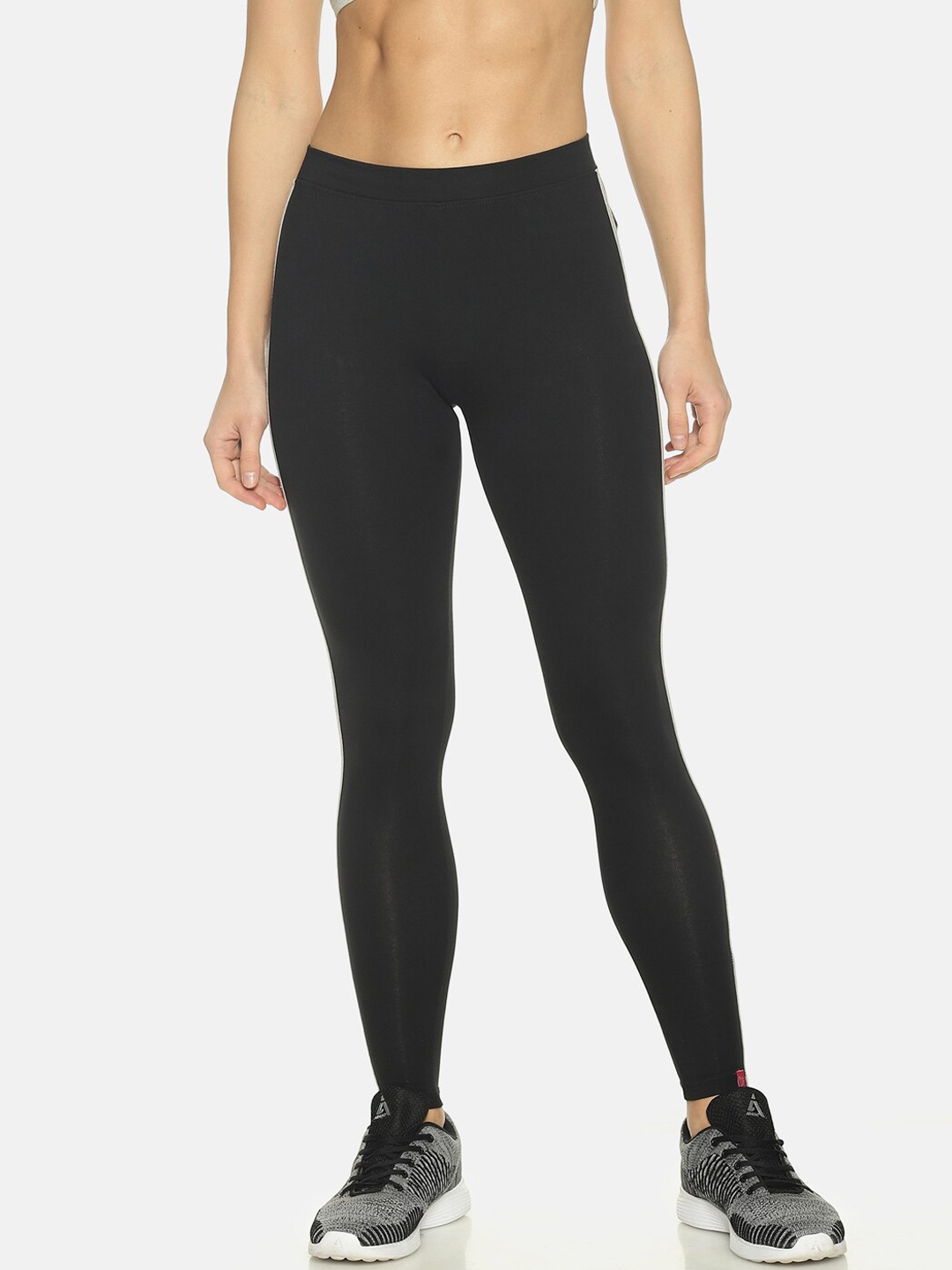 

TWIN BIRDS Black Ankle-Length Side Striped Leggings