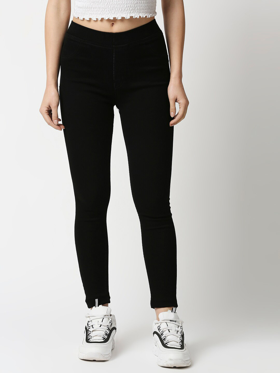

High Star Women Black Solid Jeggings