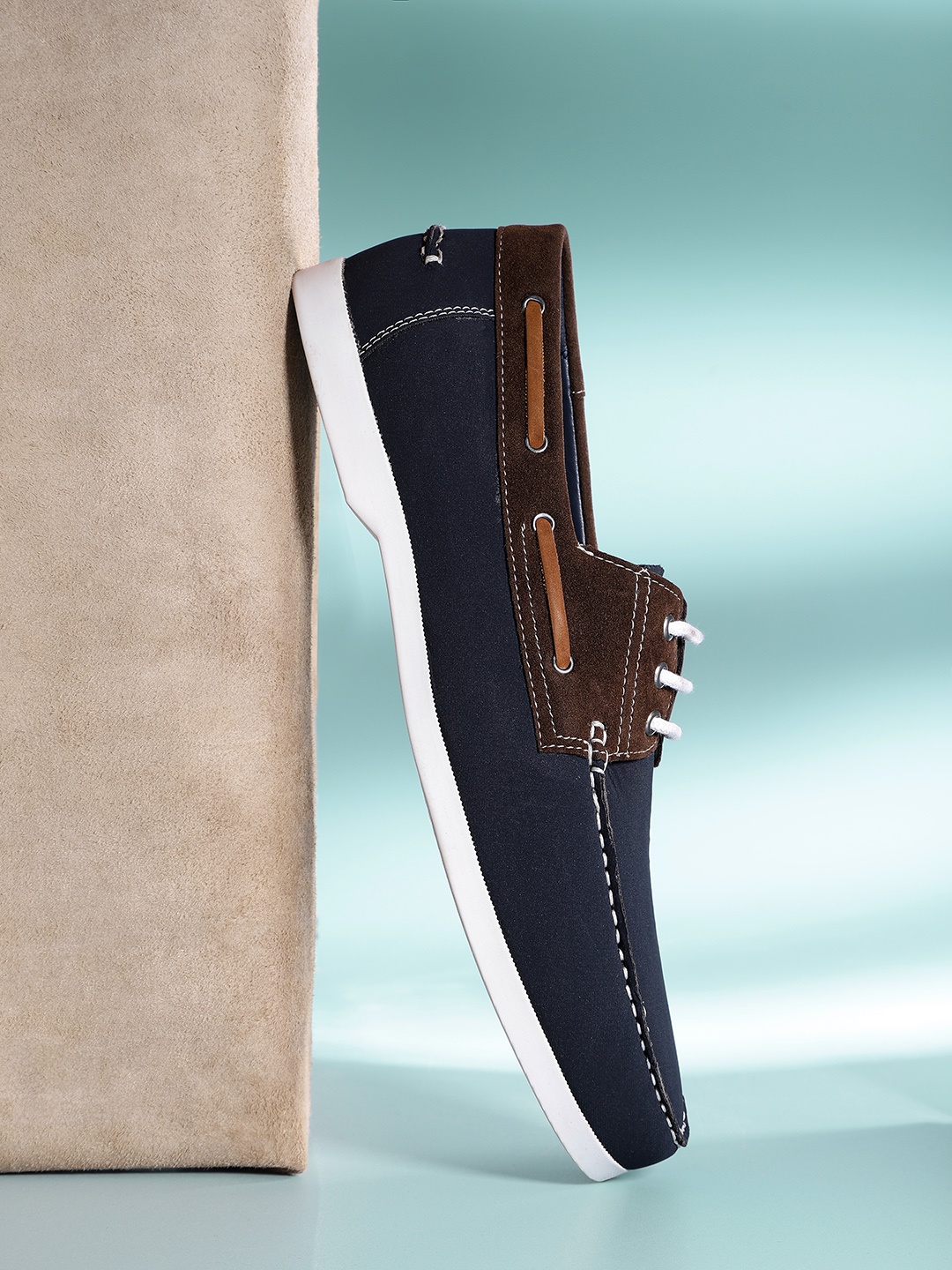 

Mast & Harbour Men Navy Blue & Brown Colourblocked Derbys