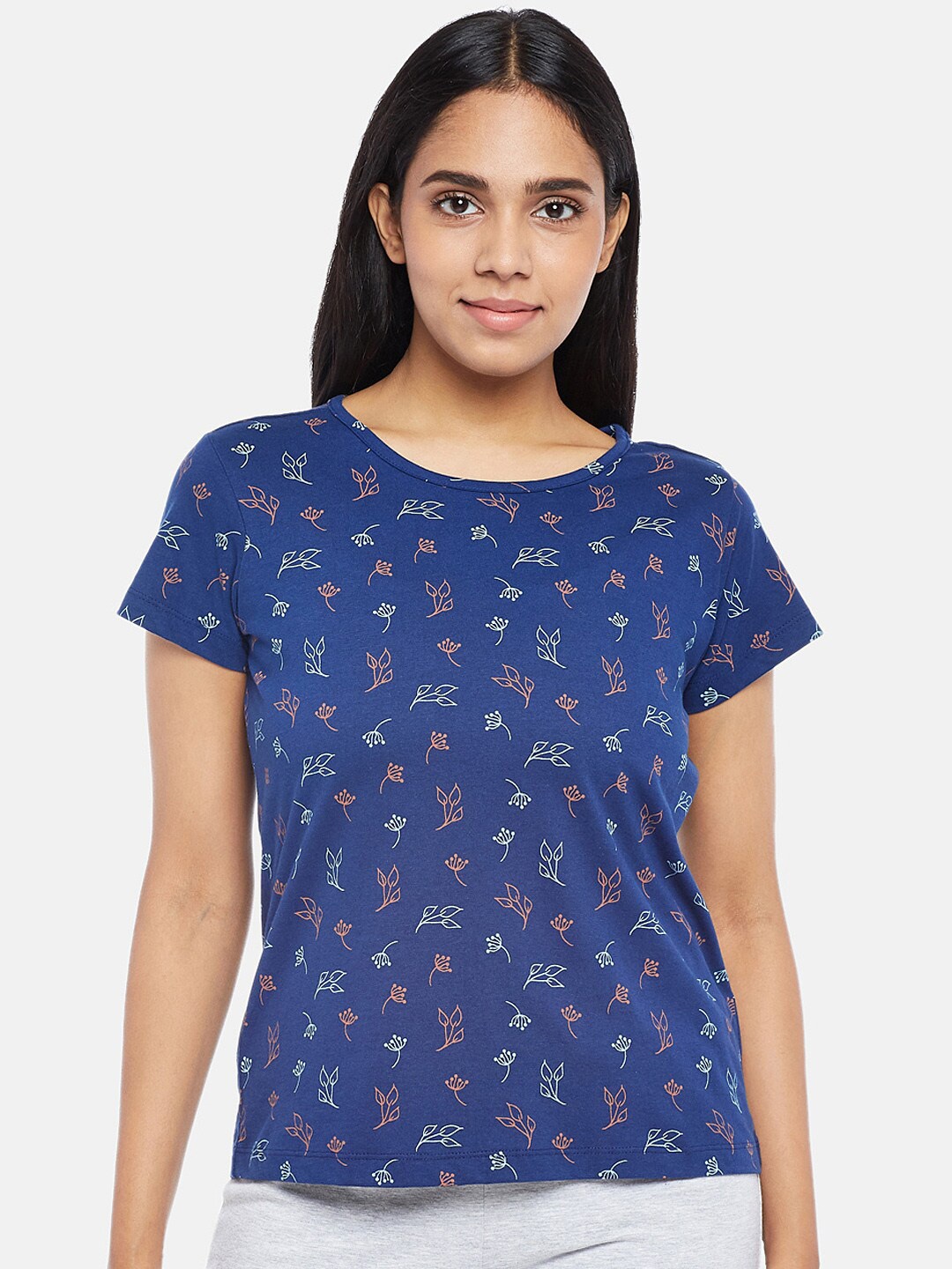 

Dreamz by Pantaloons Blue & White Floral Regular Lounge tshirt