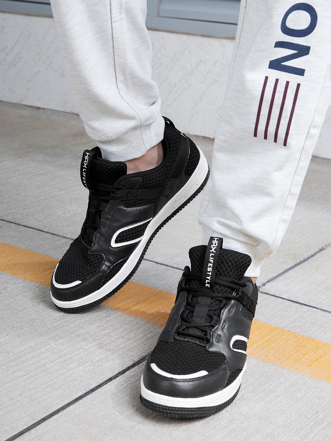 

HRX by Hrithik Roshan Men Gamescape sneaker, Black