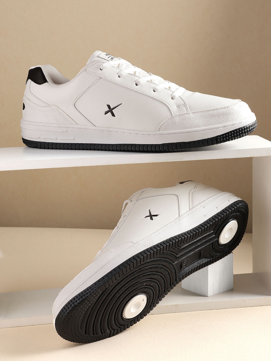 

HRX by Hrithik Roshan Men Gamescape sneaker, White