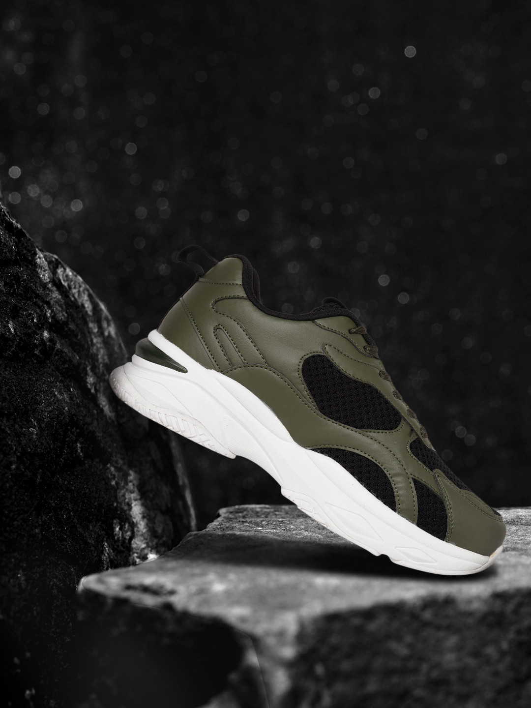 

HRX by Hrithik Roshan Men Olive Green & Black Chunky Sneaker