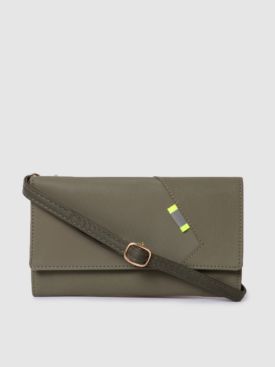 

Baggit Women Green Envelope