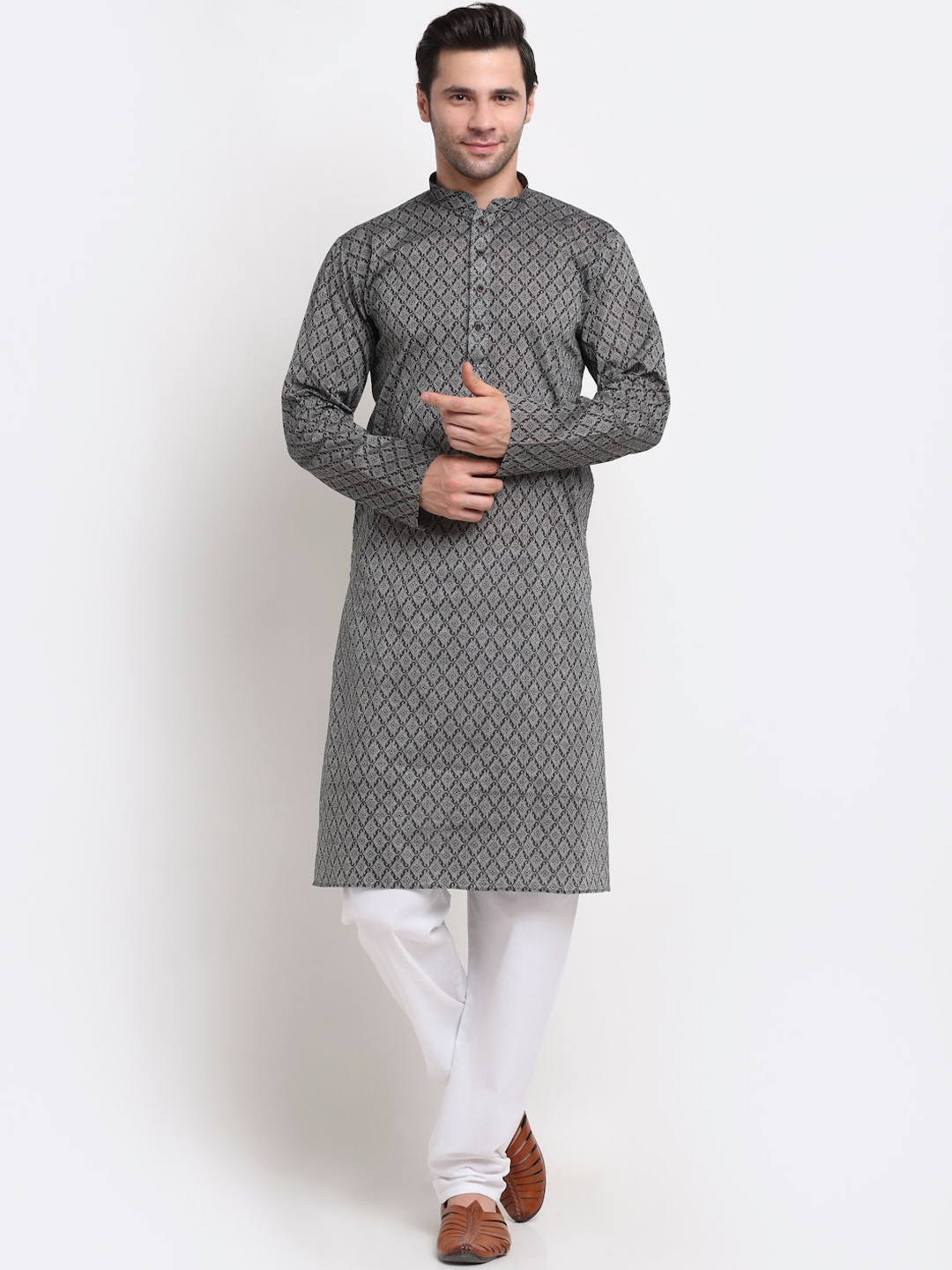 

KRAFT INDIA Men Grey Ethnic Motifs Regular Pure Cotton Kurta with Pyjamas