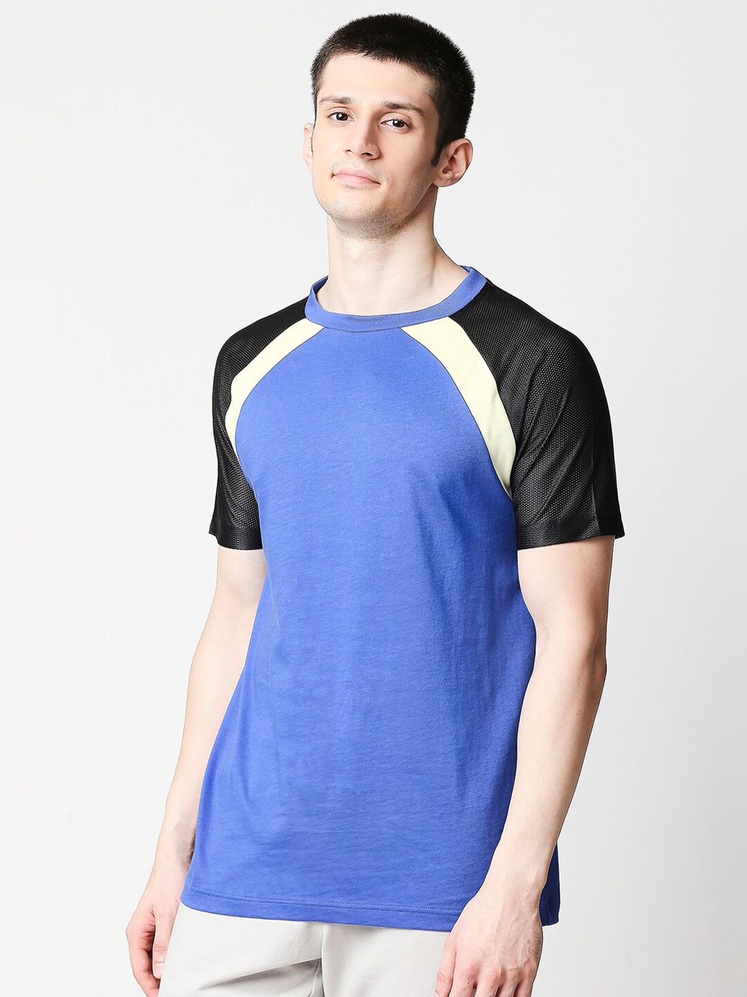 

Bewakoof Men Blue & White Colourblocked Cotton T-shirt