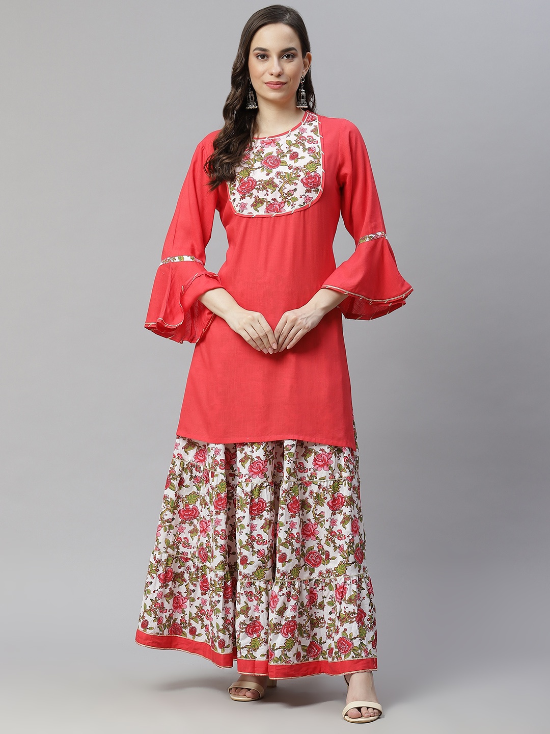 

Readiprint Fashions Women Red Floral Printed Regular Gotta Patti Kurta with Skirt