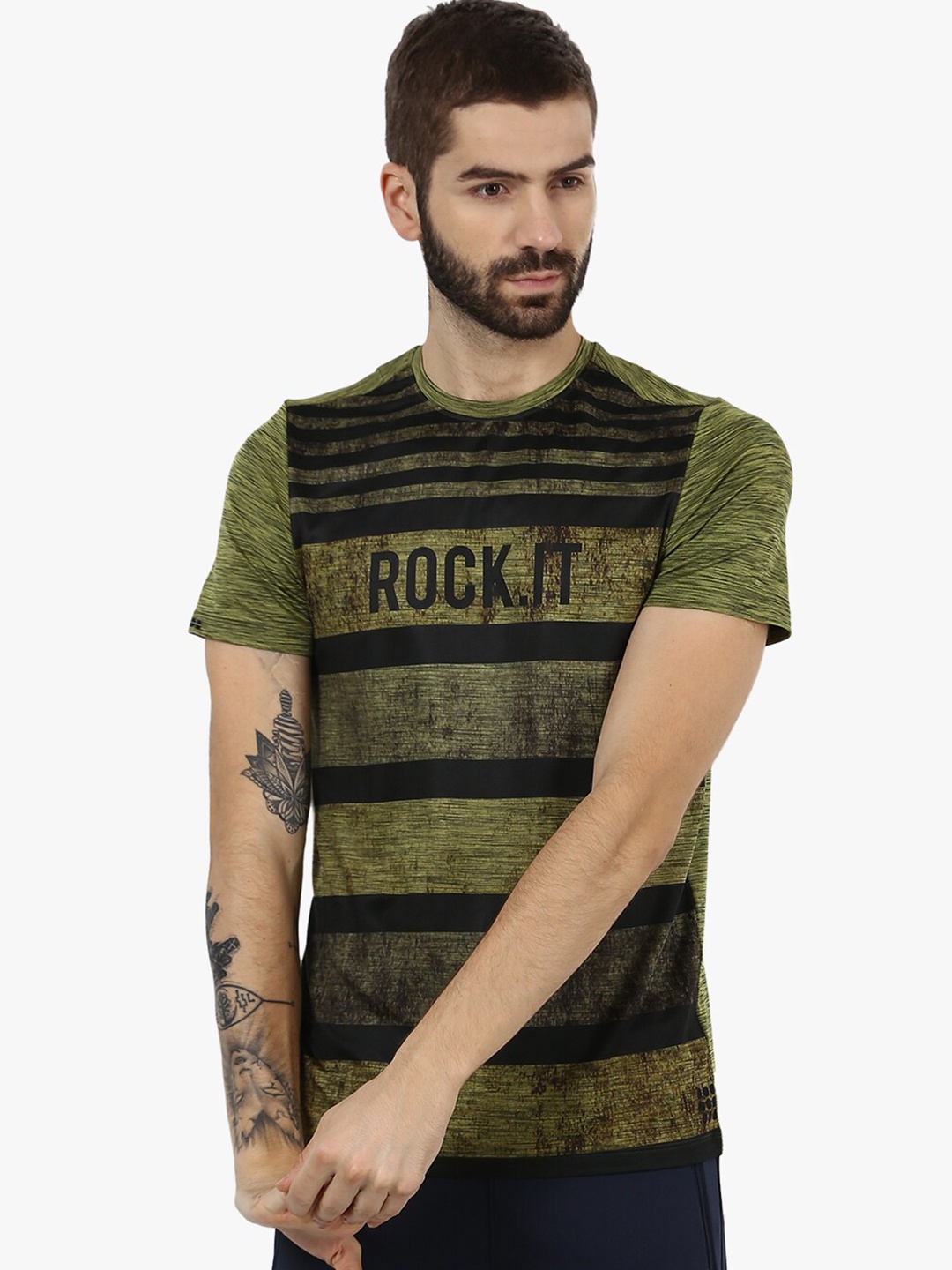 

rock it Men Olive Green Striped T-shirt